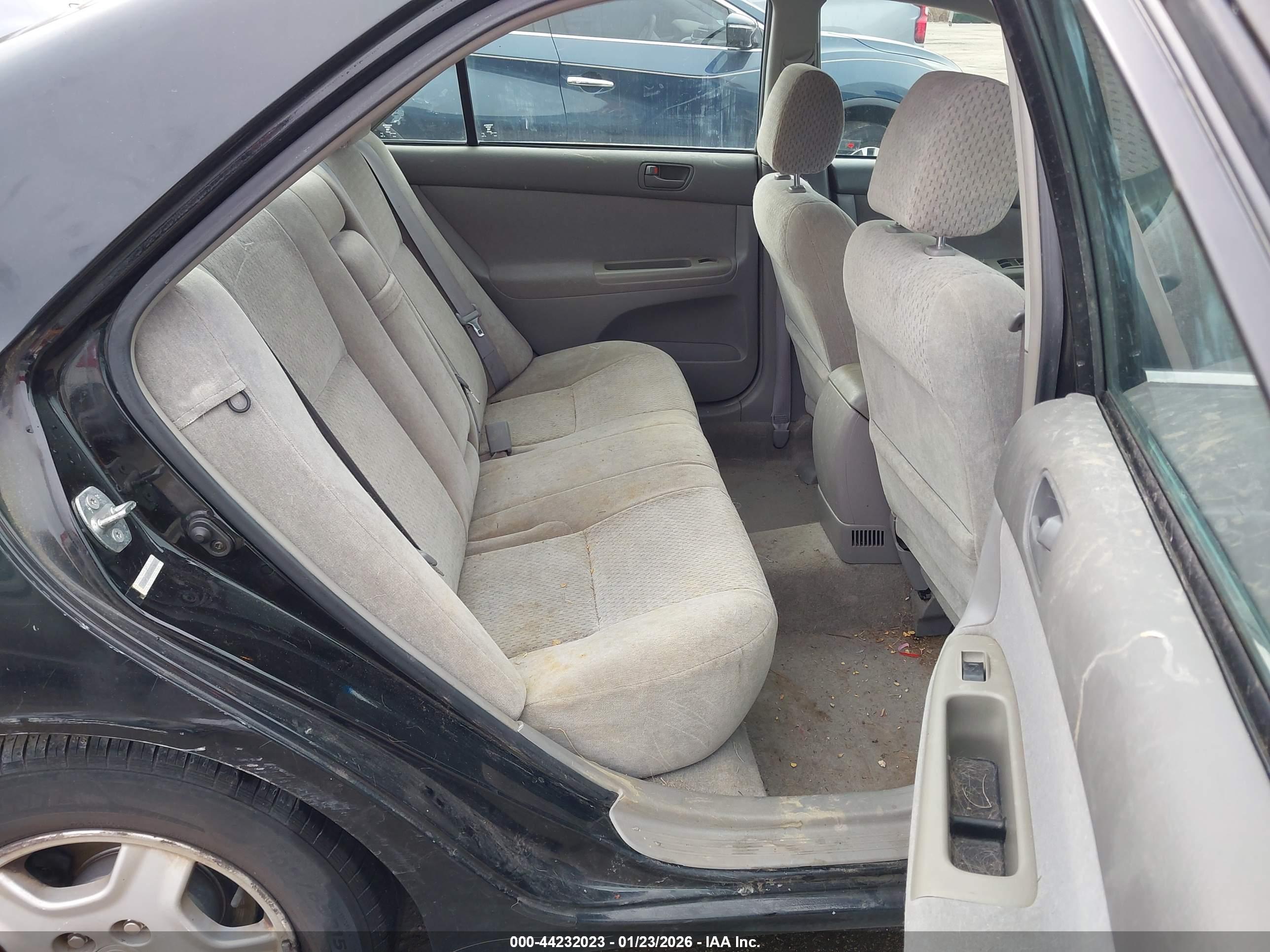 TOYOTA CAMRY image 8