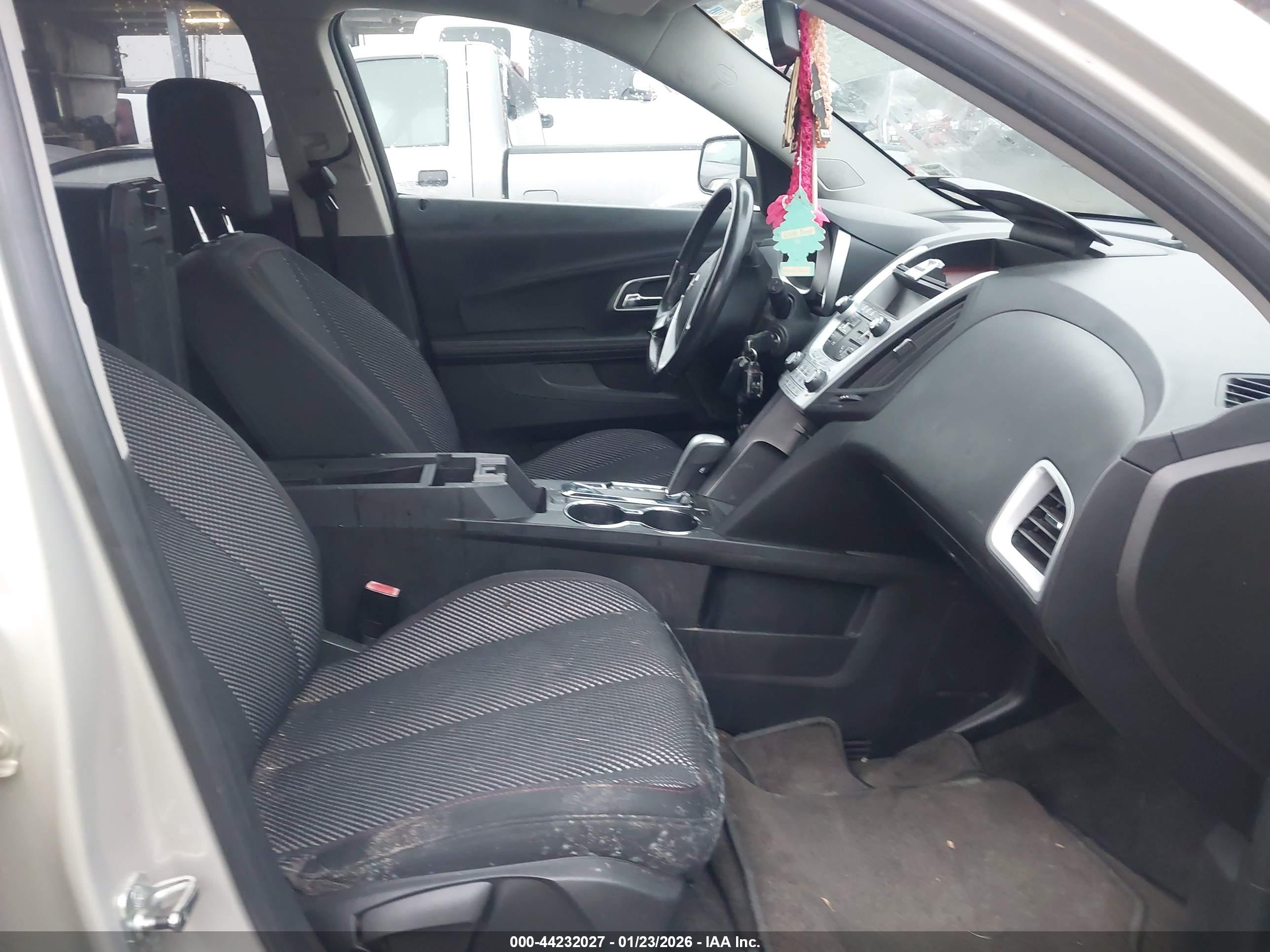 CHEVROLET EQUINOX image 5