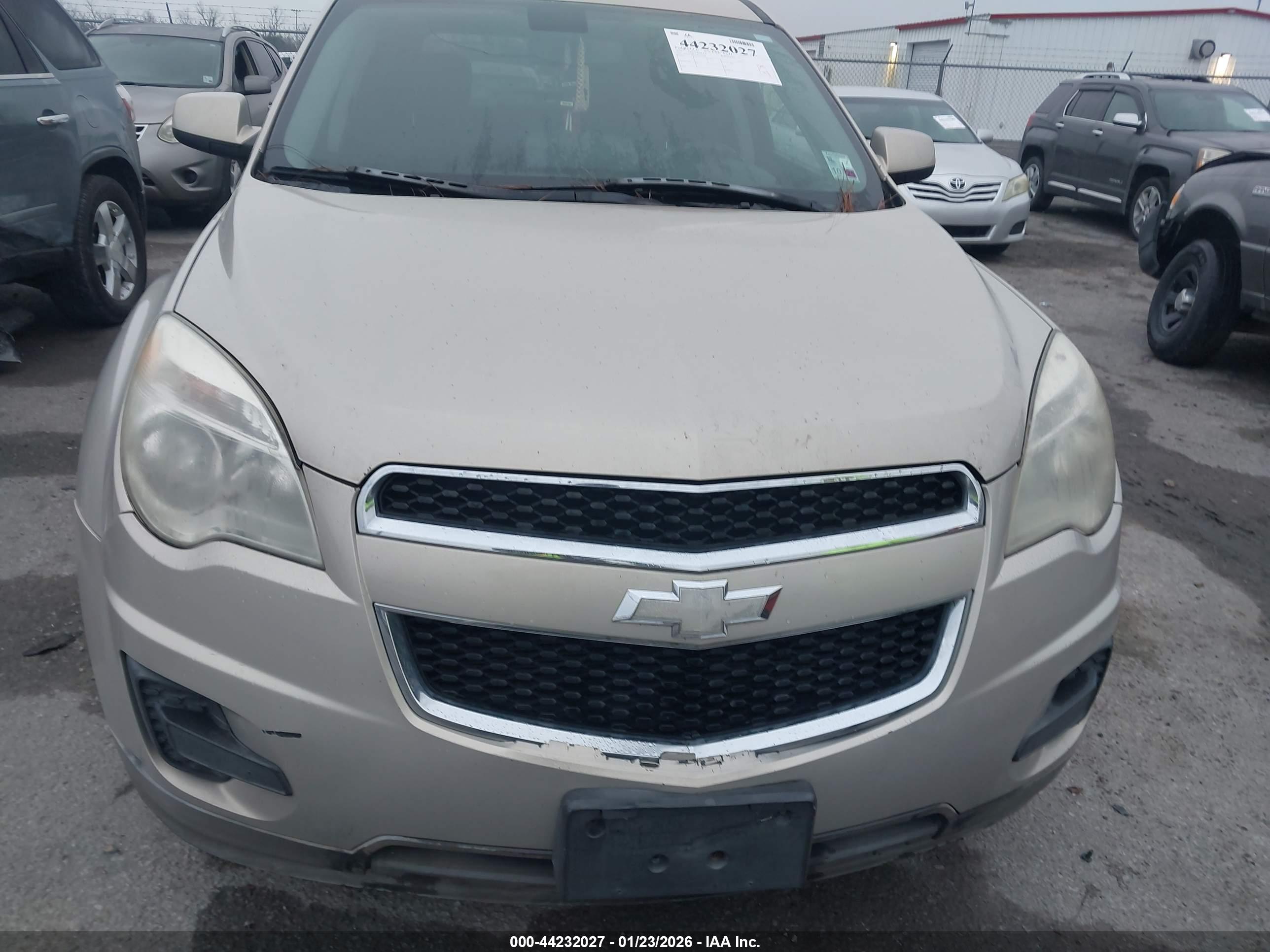 CHEVROLET EQUINOX image 6