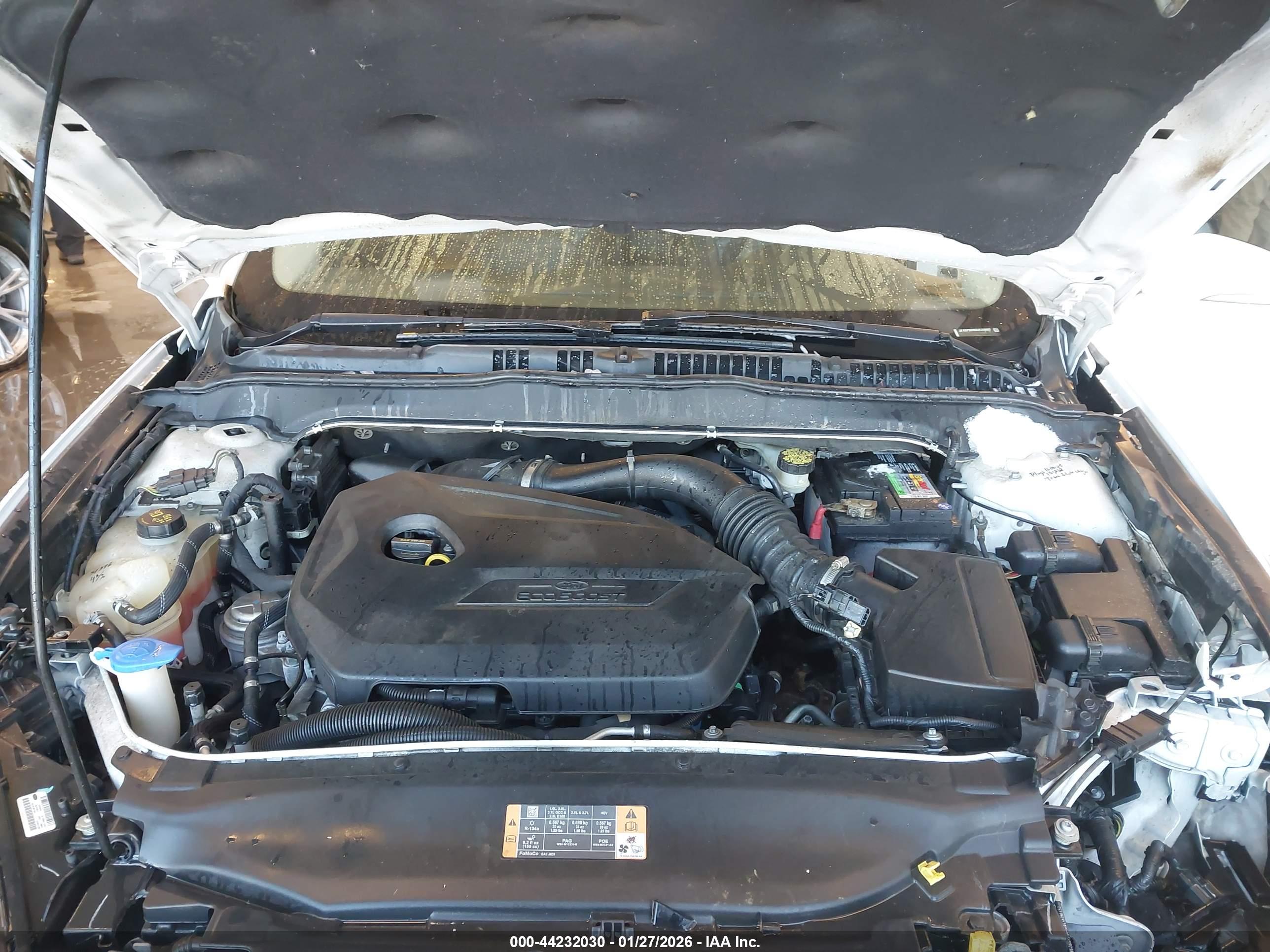 FORD FUSION image 10