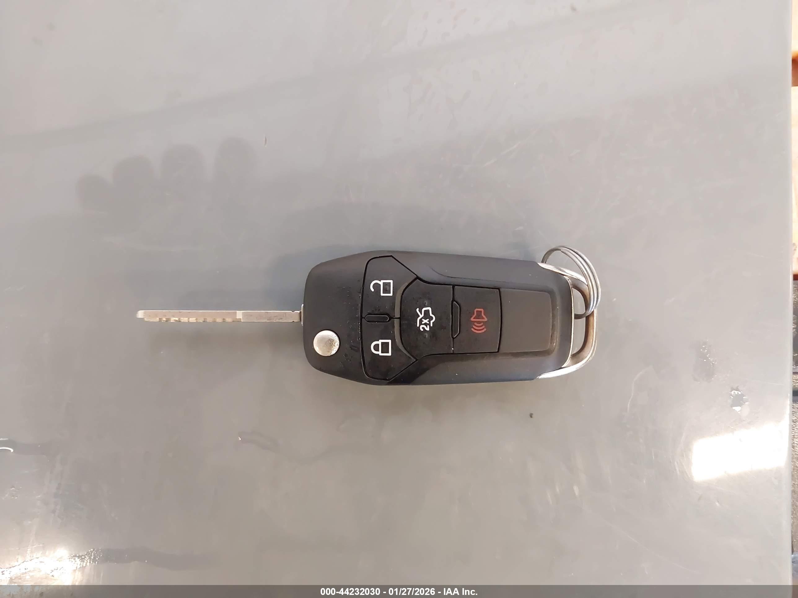 FORD FUSION image 11
