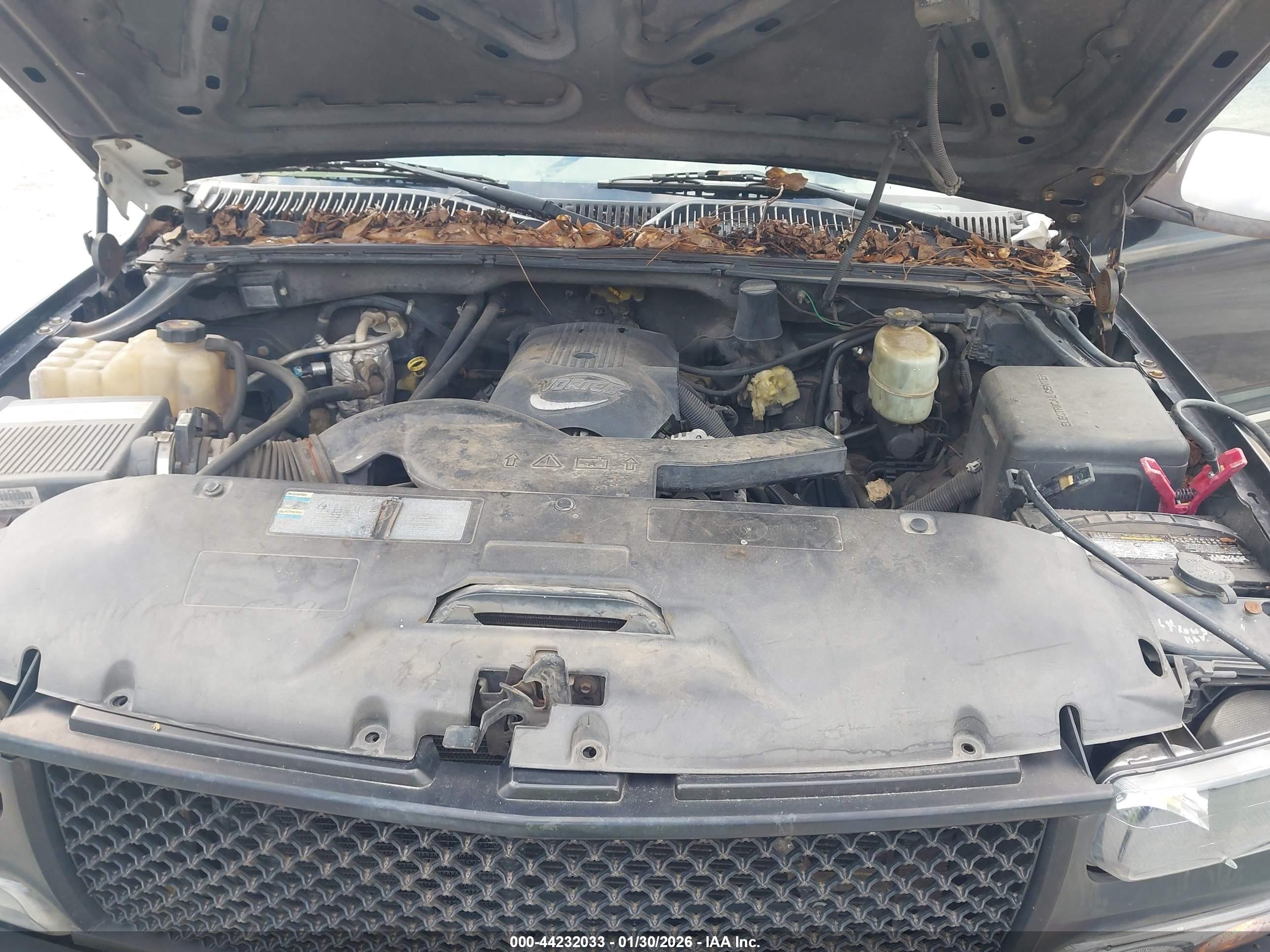 CHEVROLET SILVERADO image 10