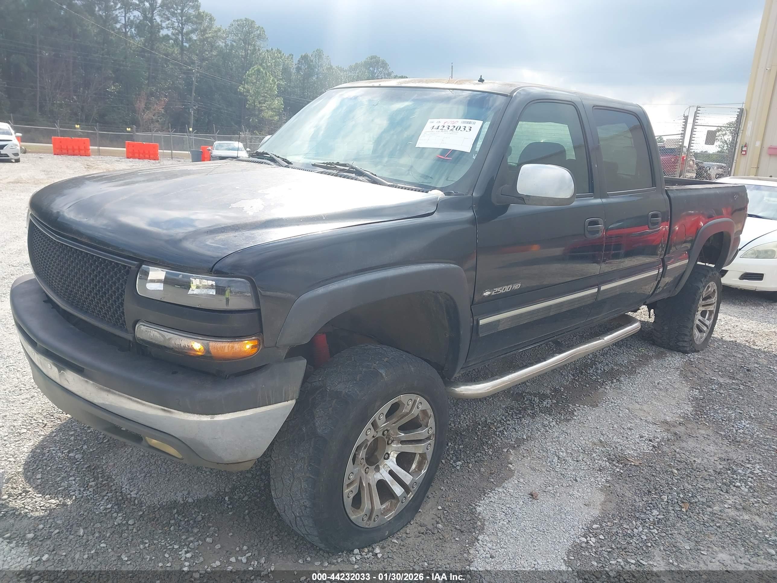 CHEVROLET SILVERADO image 2