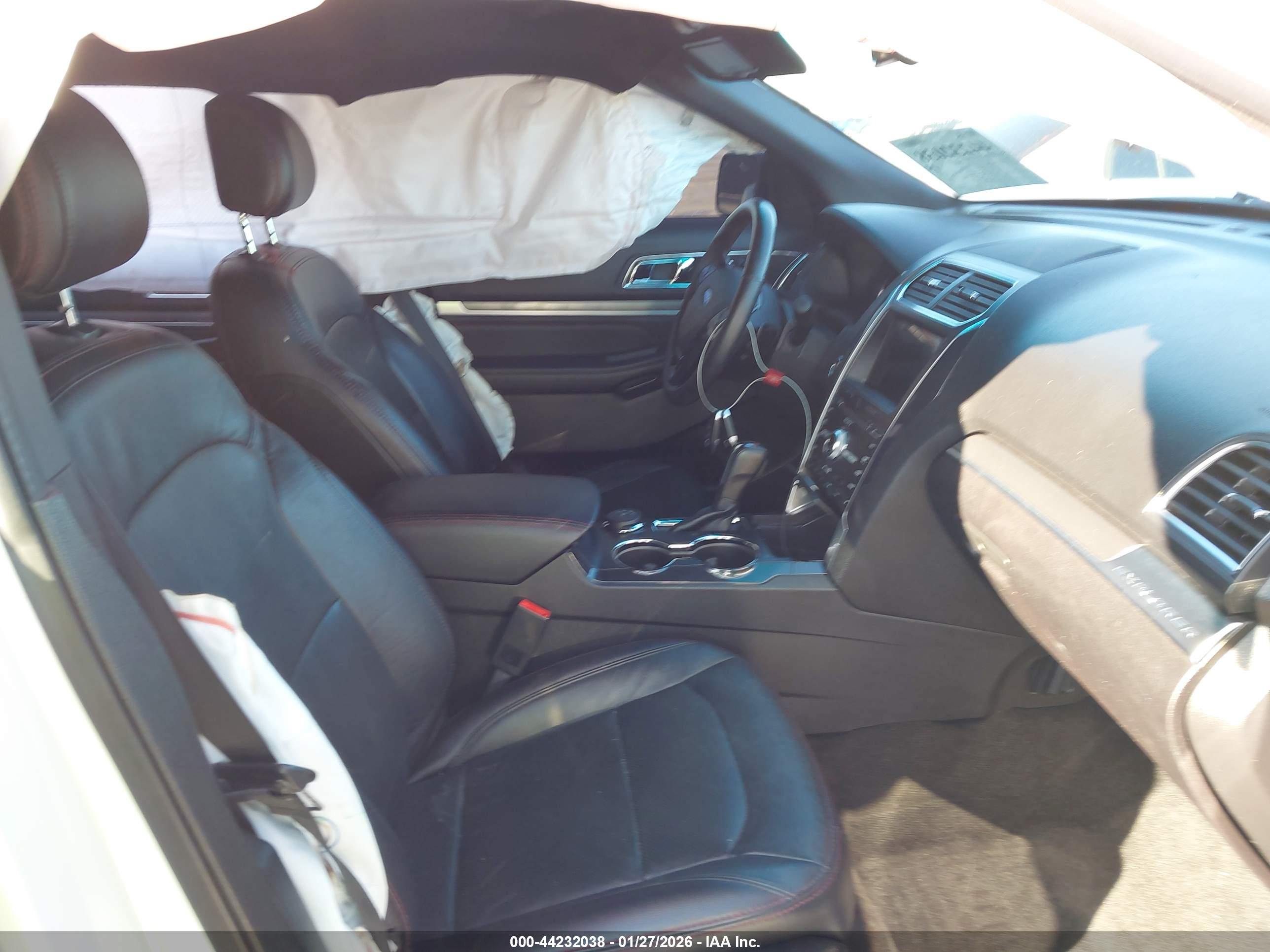 FORD EXPLORER image 5