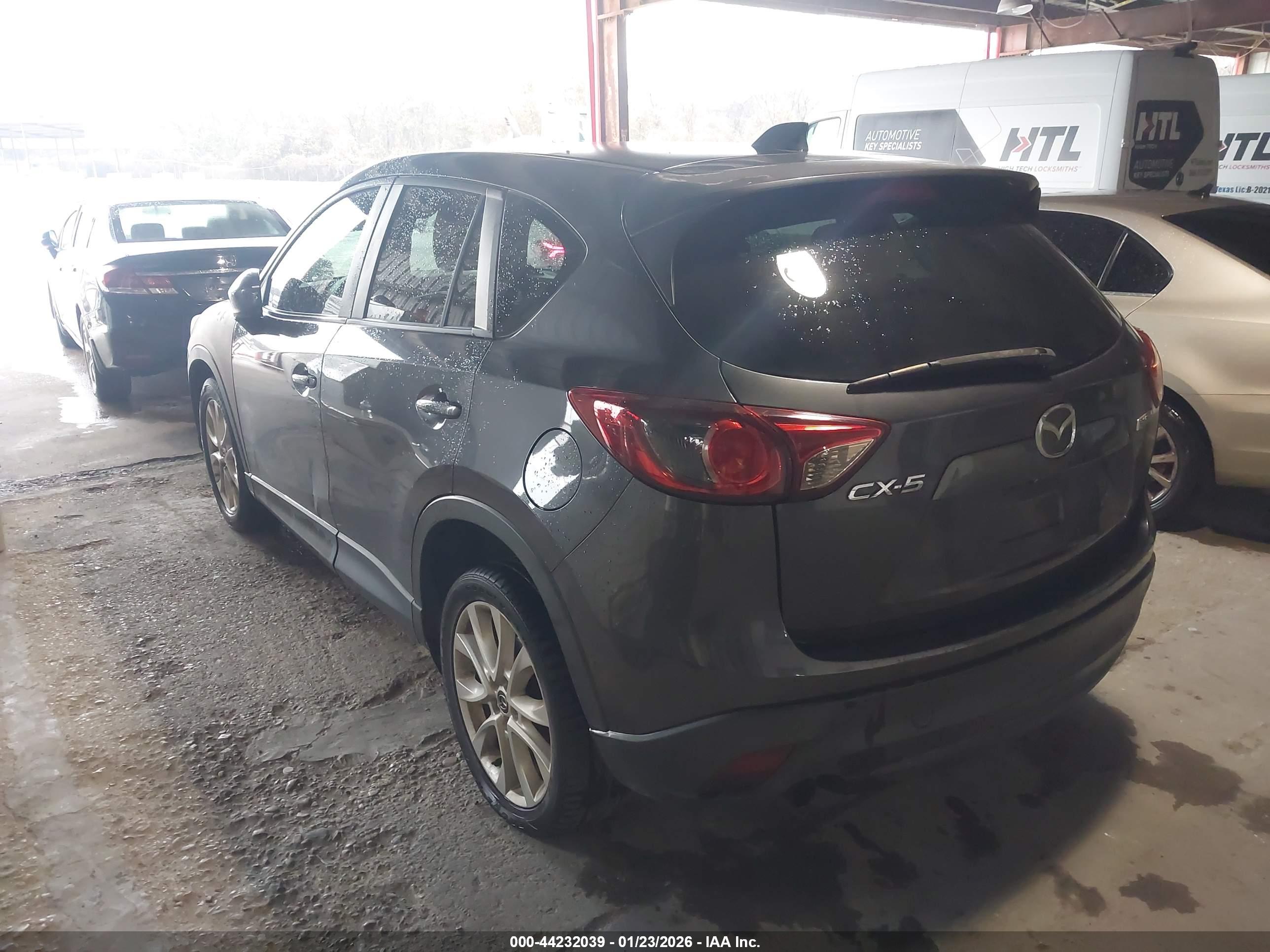 MAZDA CX-5 image 3