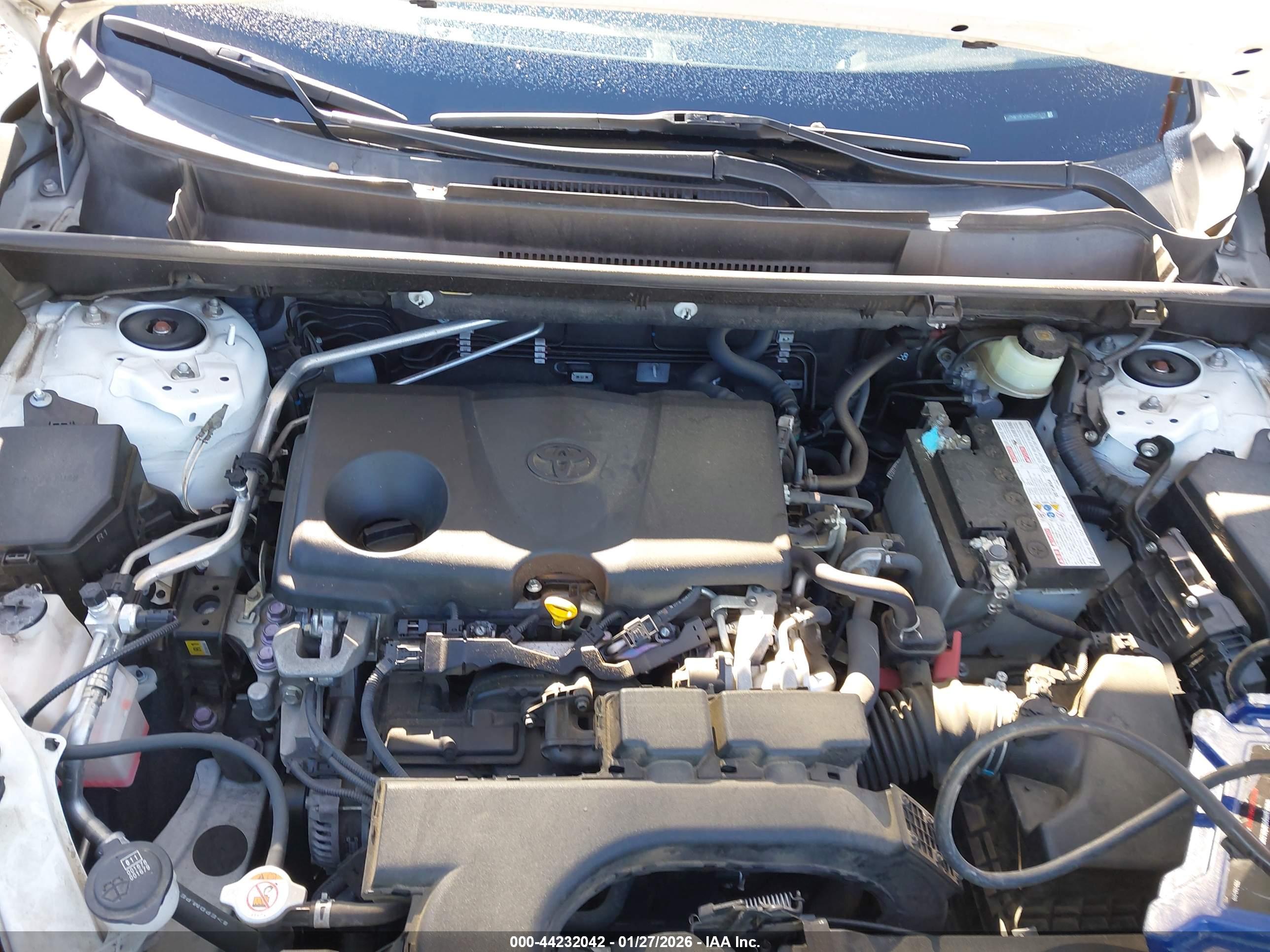 TOYOTA RAV4 image 10