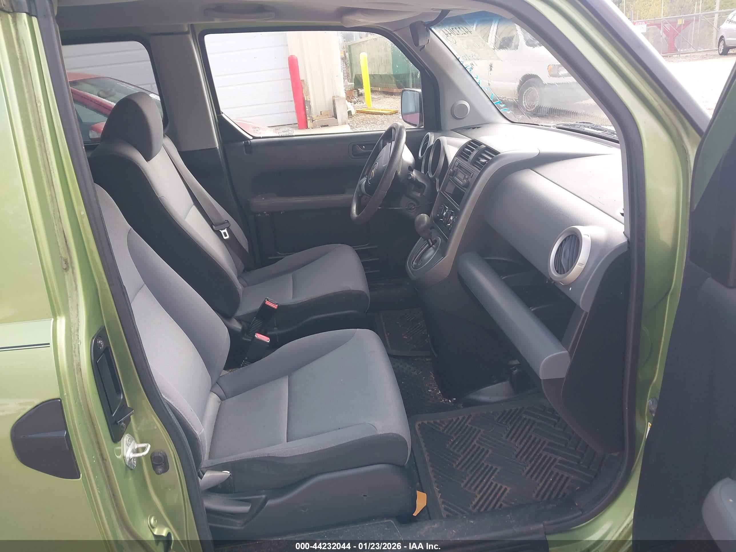 HONDA ELEMENT image 5