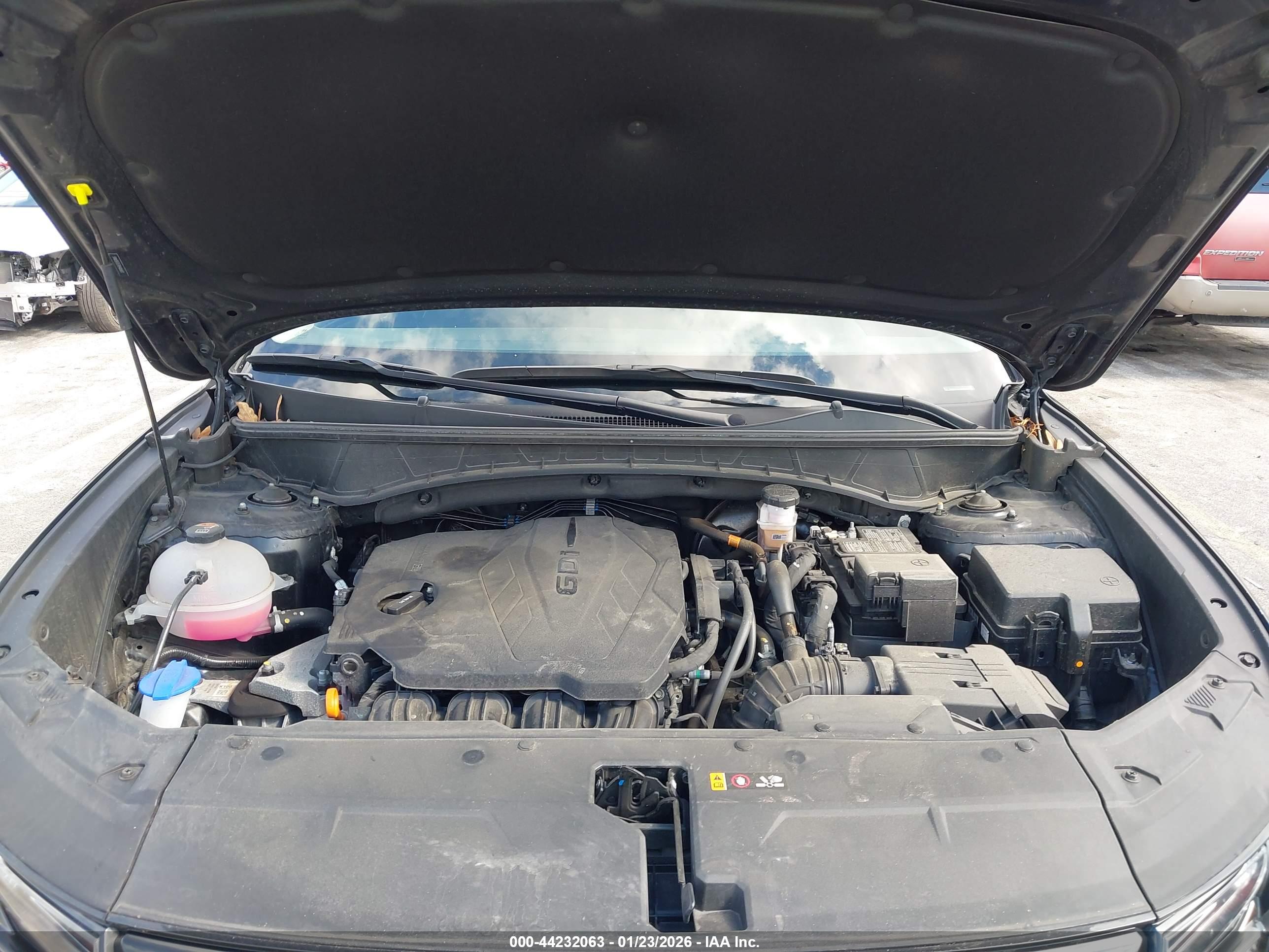 HYUNDAI TUCSON image 10
