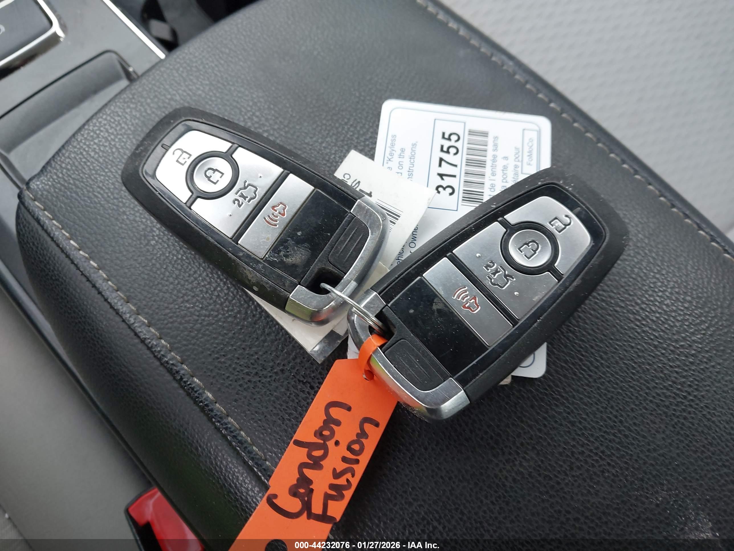 FORD FUSION image 11
