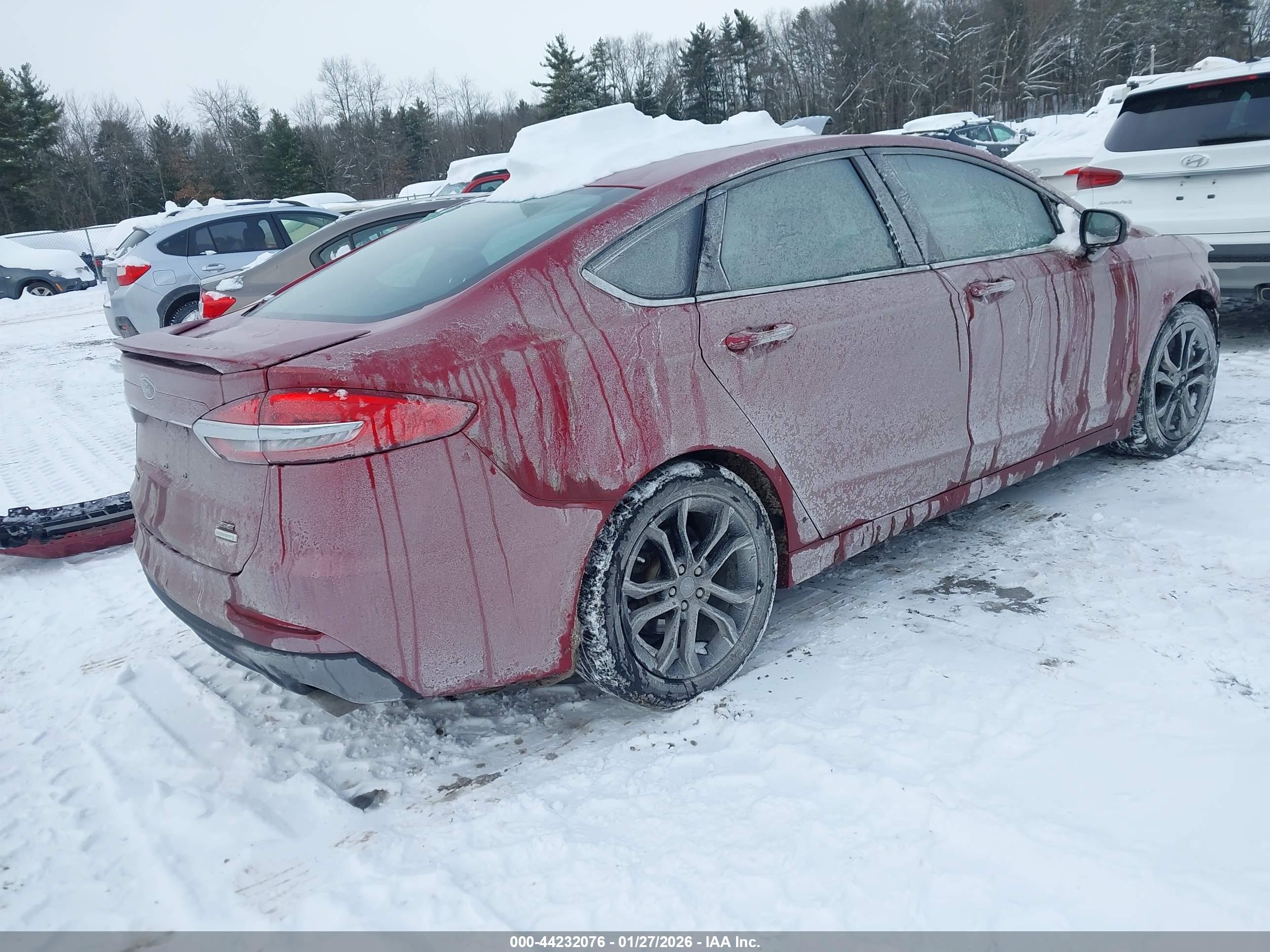 FORD FUSION image 4