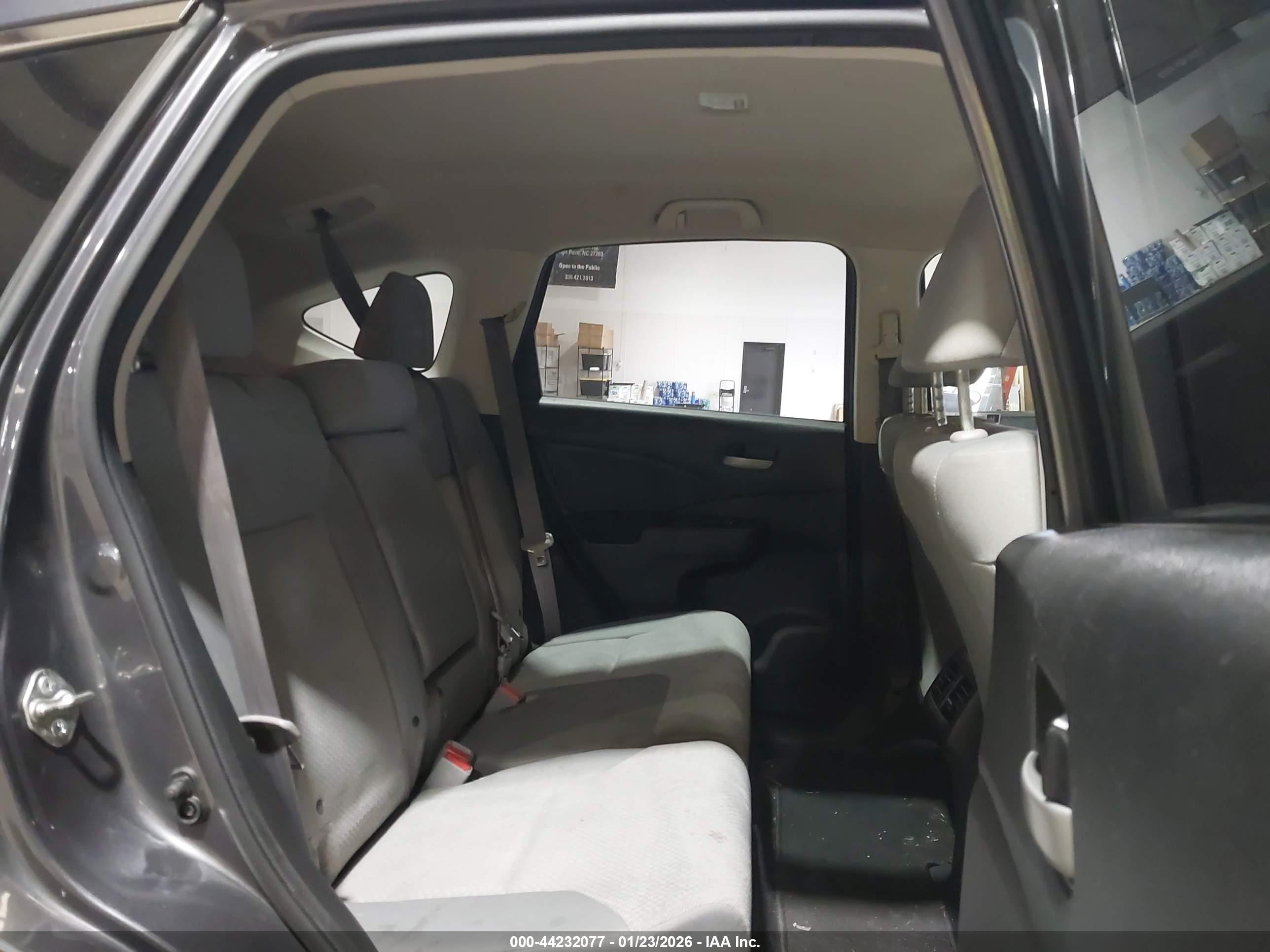 HONDA CR-V image 8