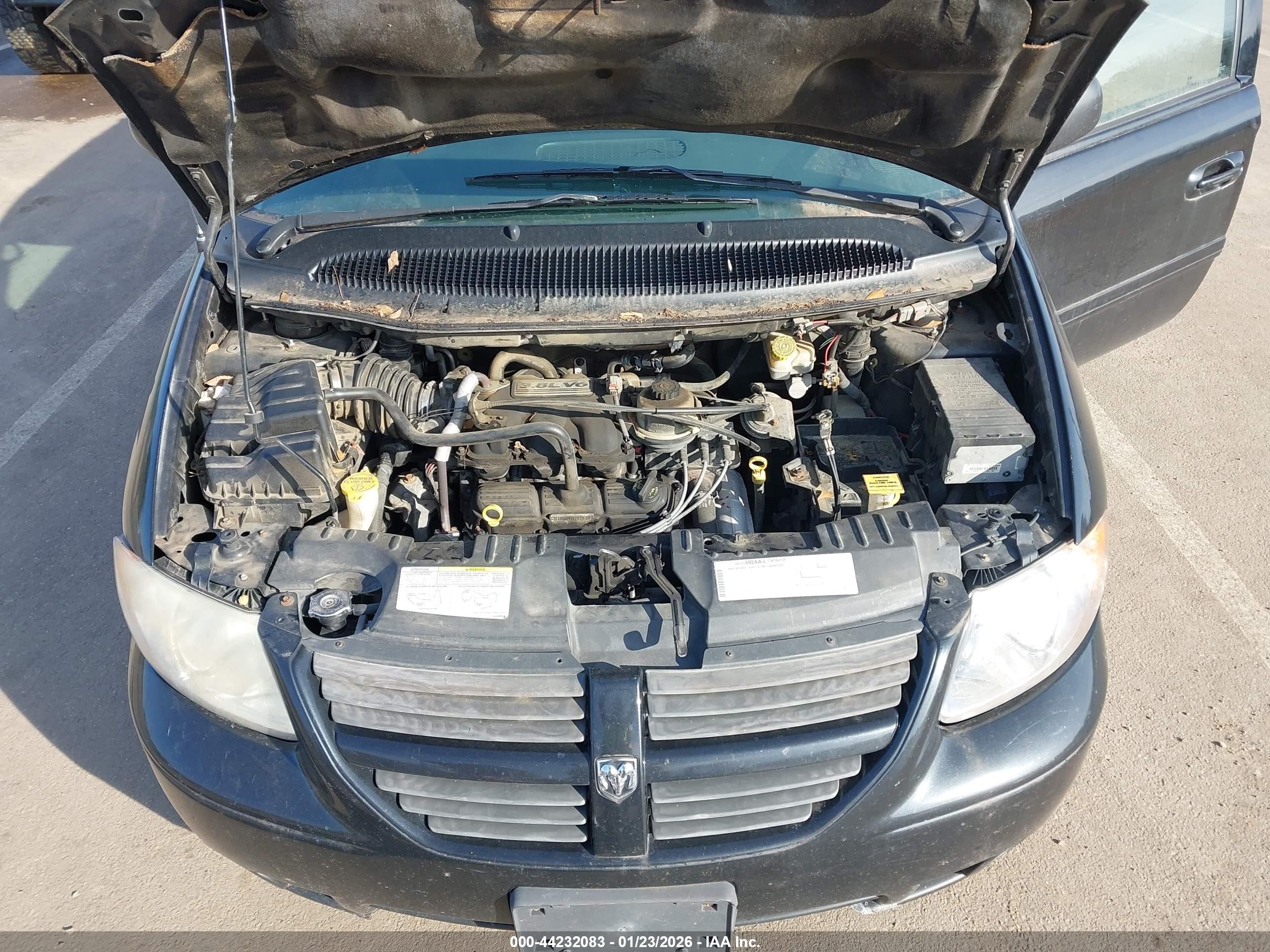 DODGE GRAND image 10