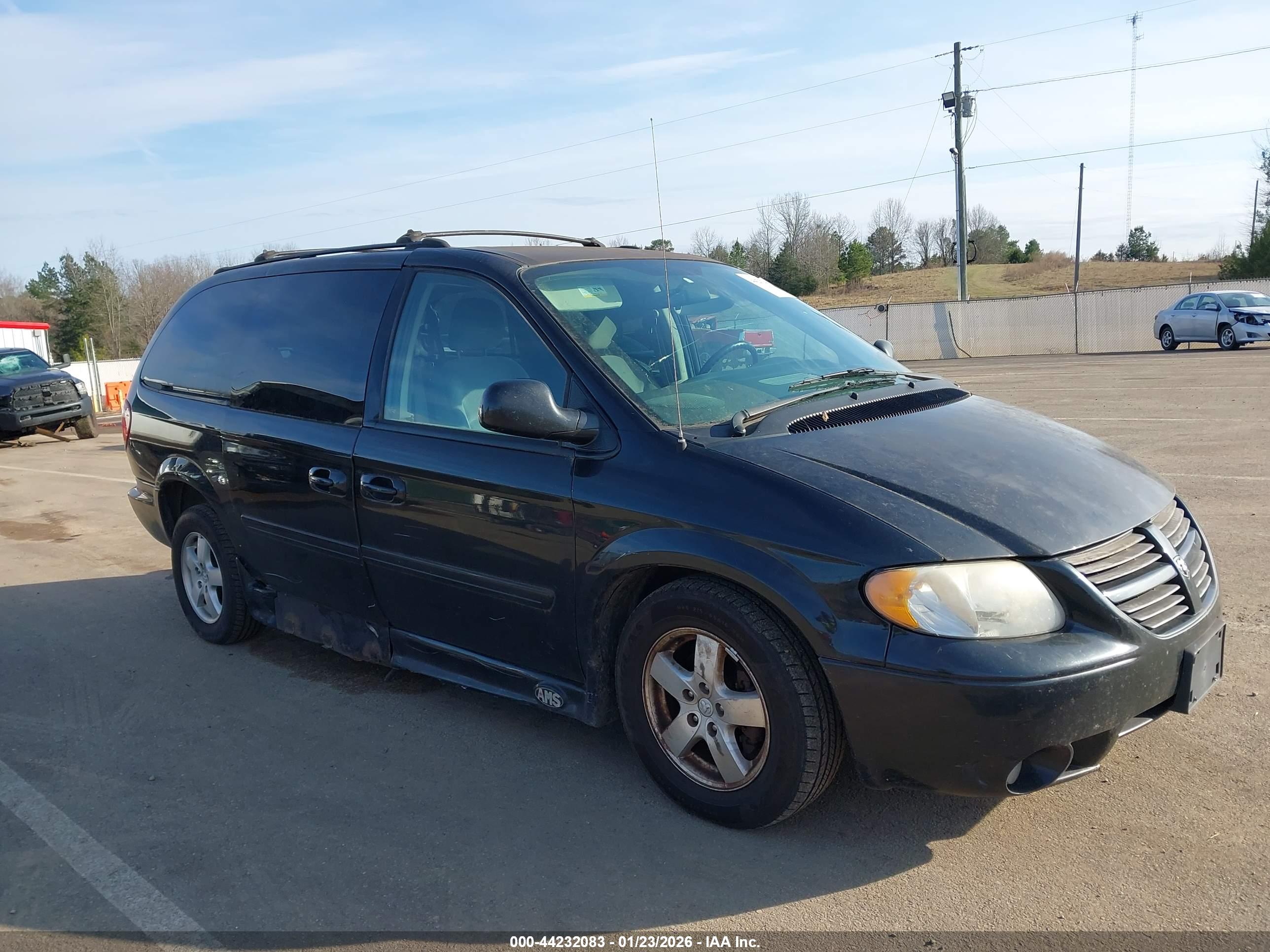DODGE GRAND image 6