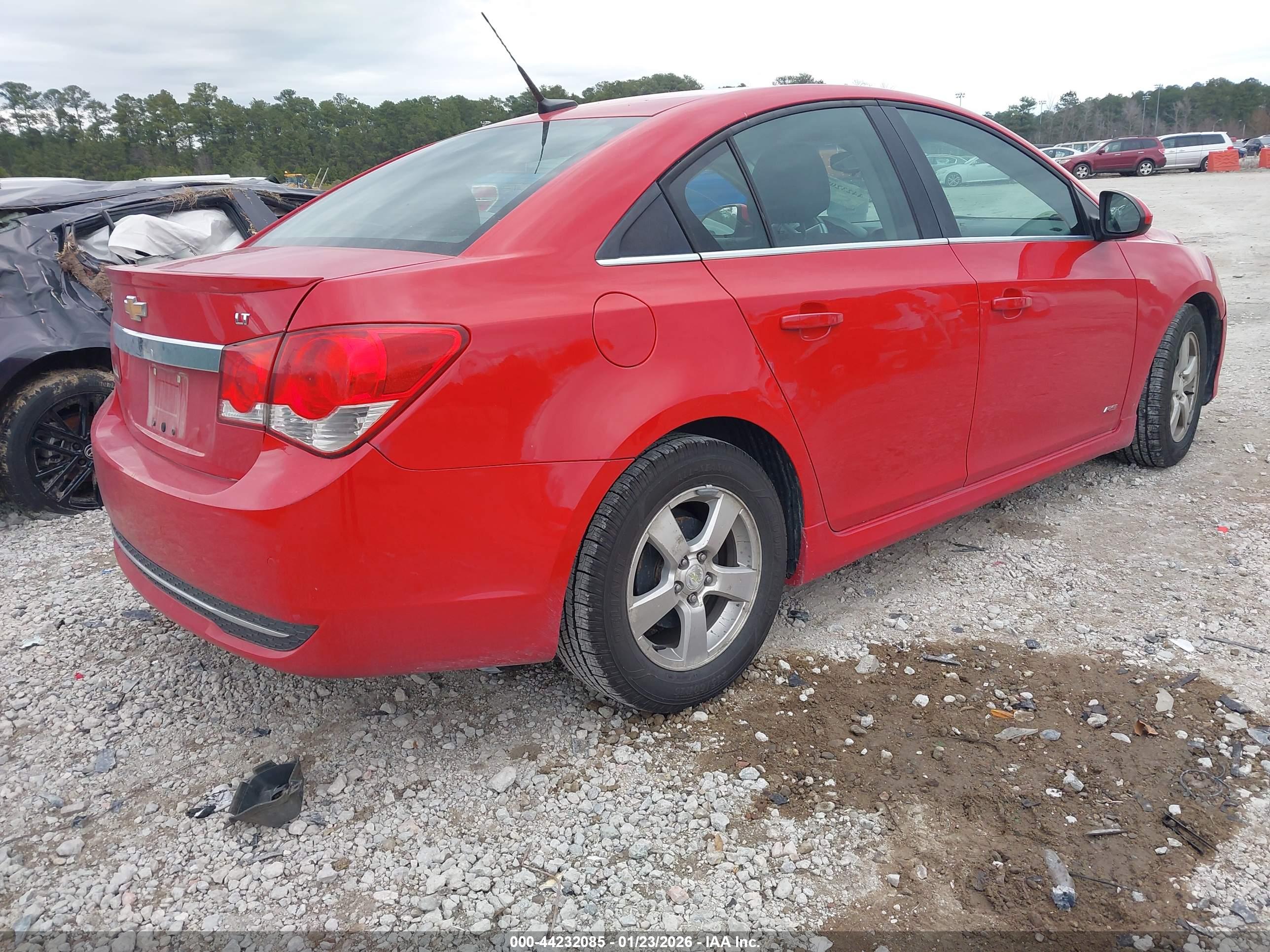 CHEVROLET CRUZE image 4