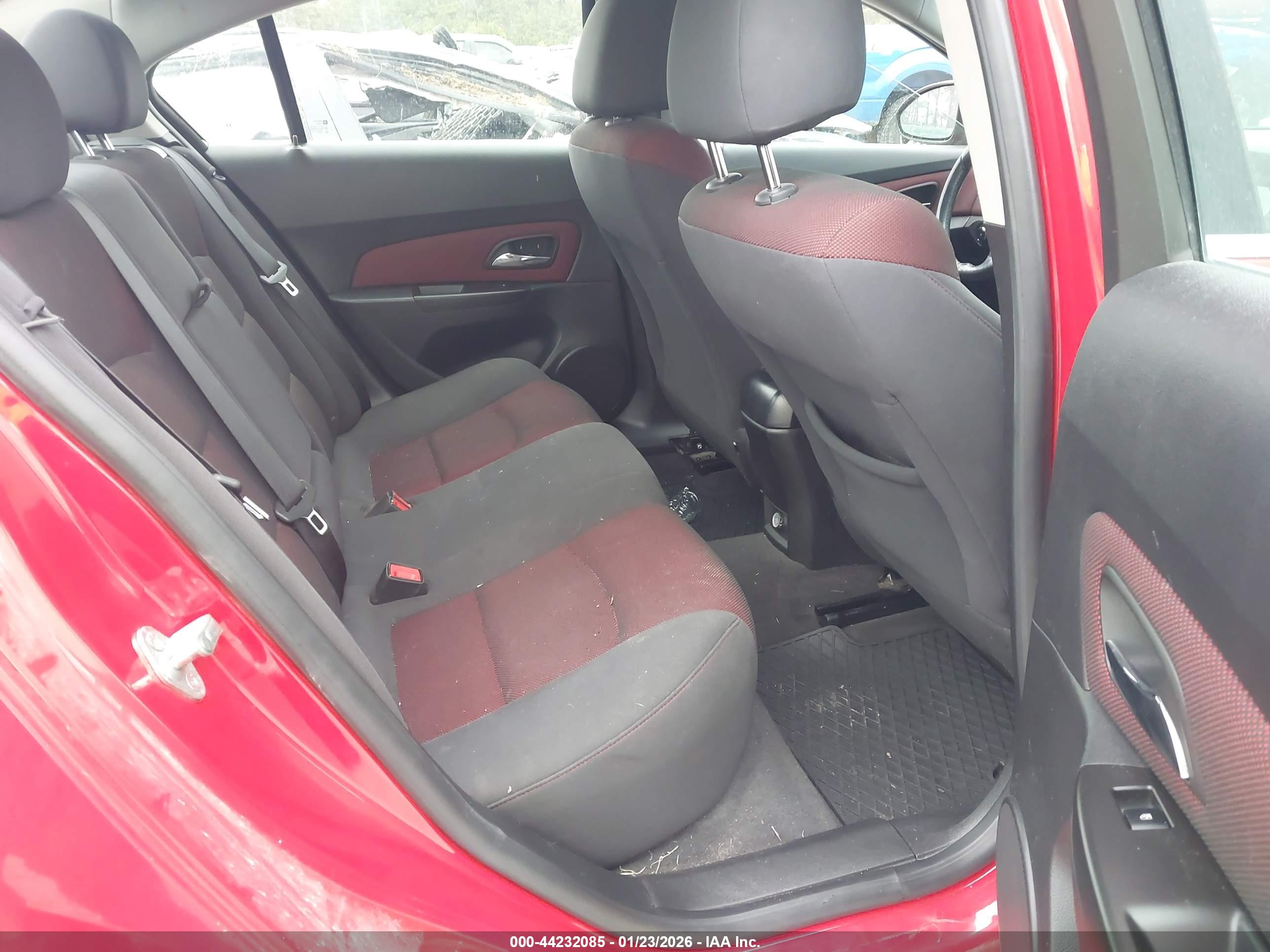 CHEVROLET CRUZE image 8