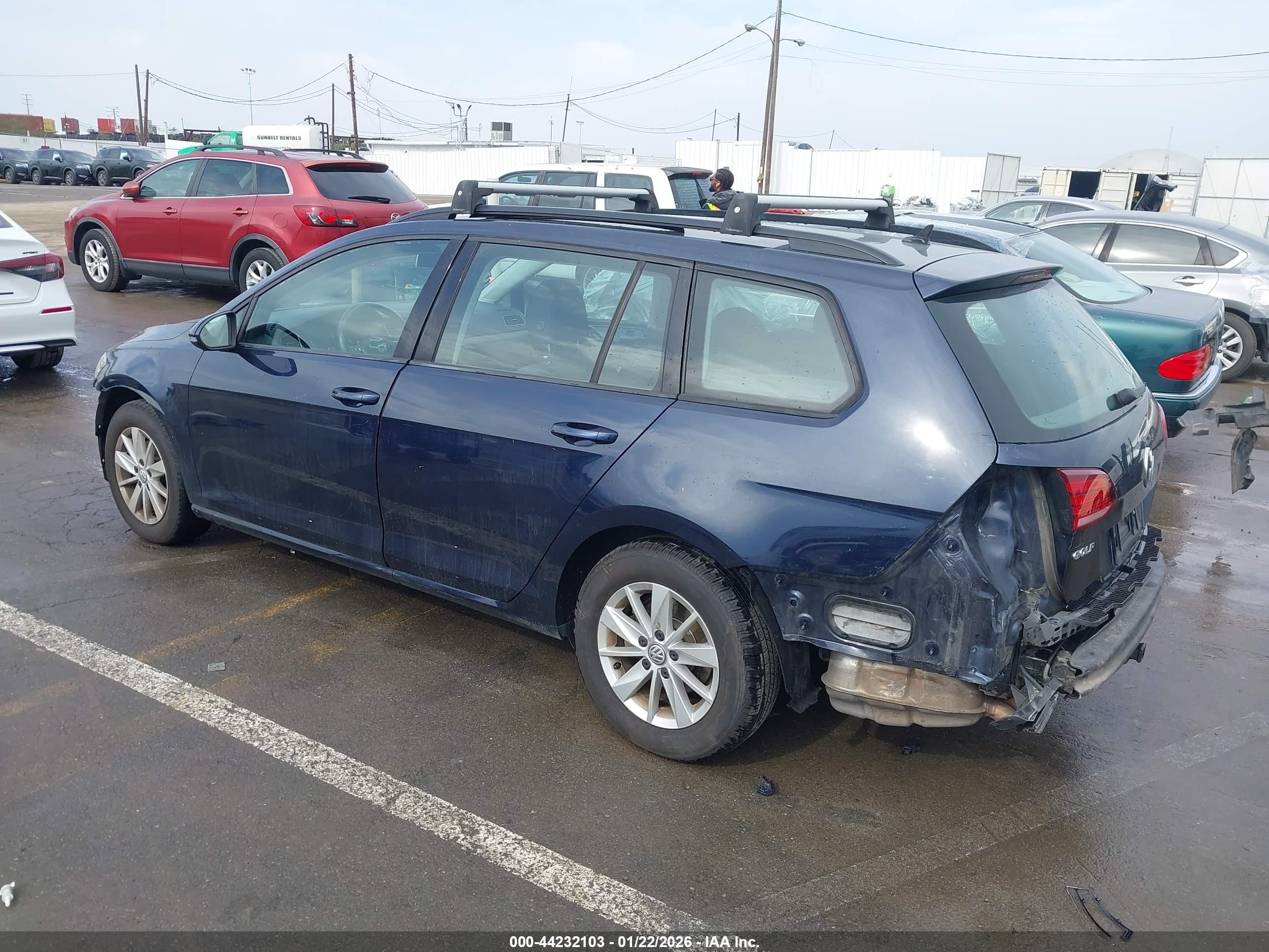 VOLKSWAGEN GOLF image 3