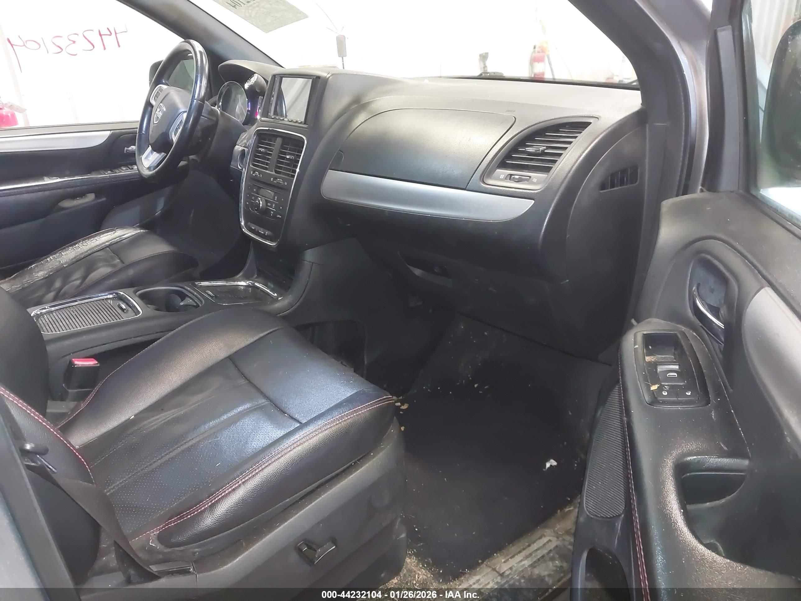 DODGE GRAND image 5