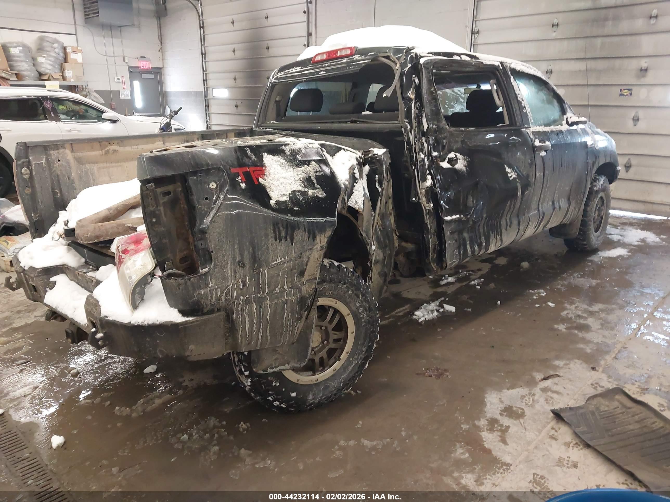 TOYOTA TUNDRA image 4