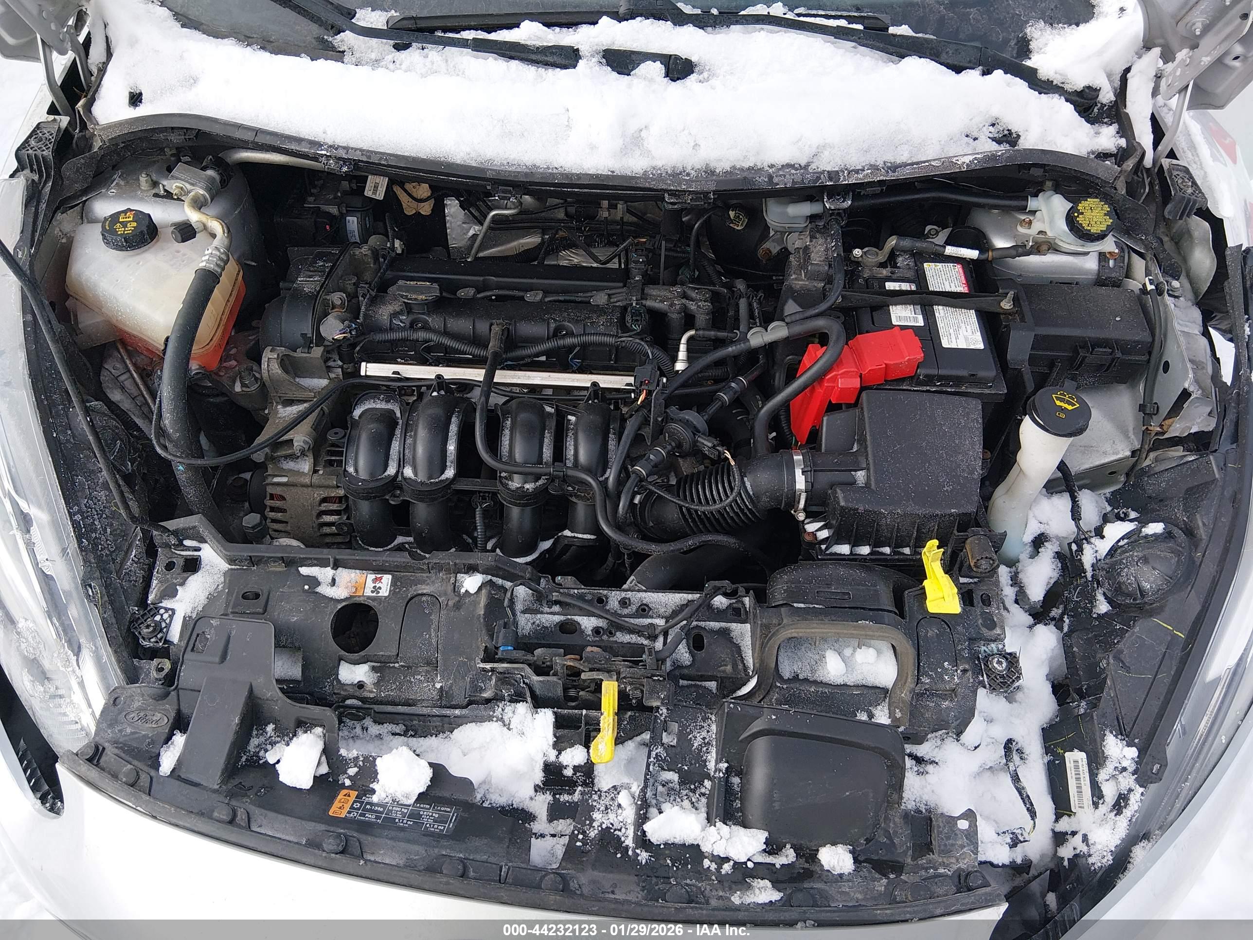 FORD FIESTA image 10