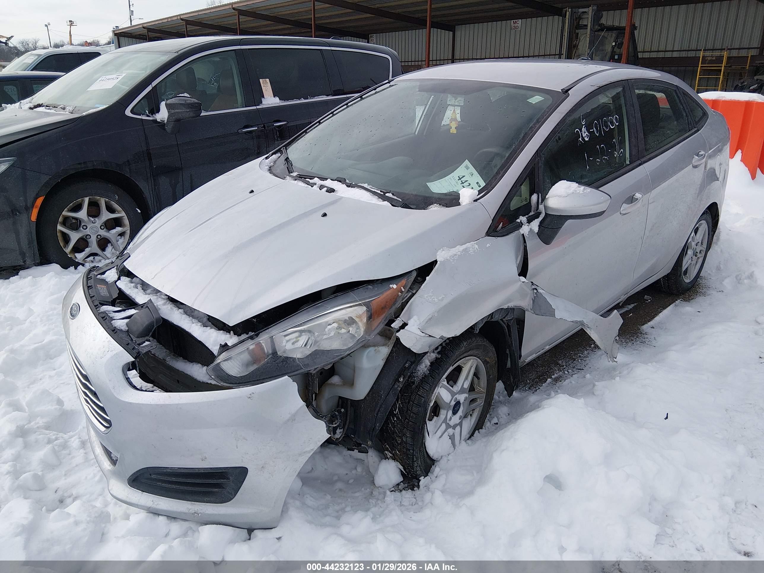 FORD FIESTA image 2