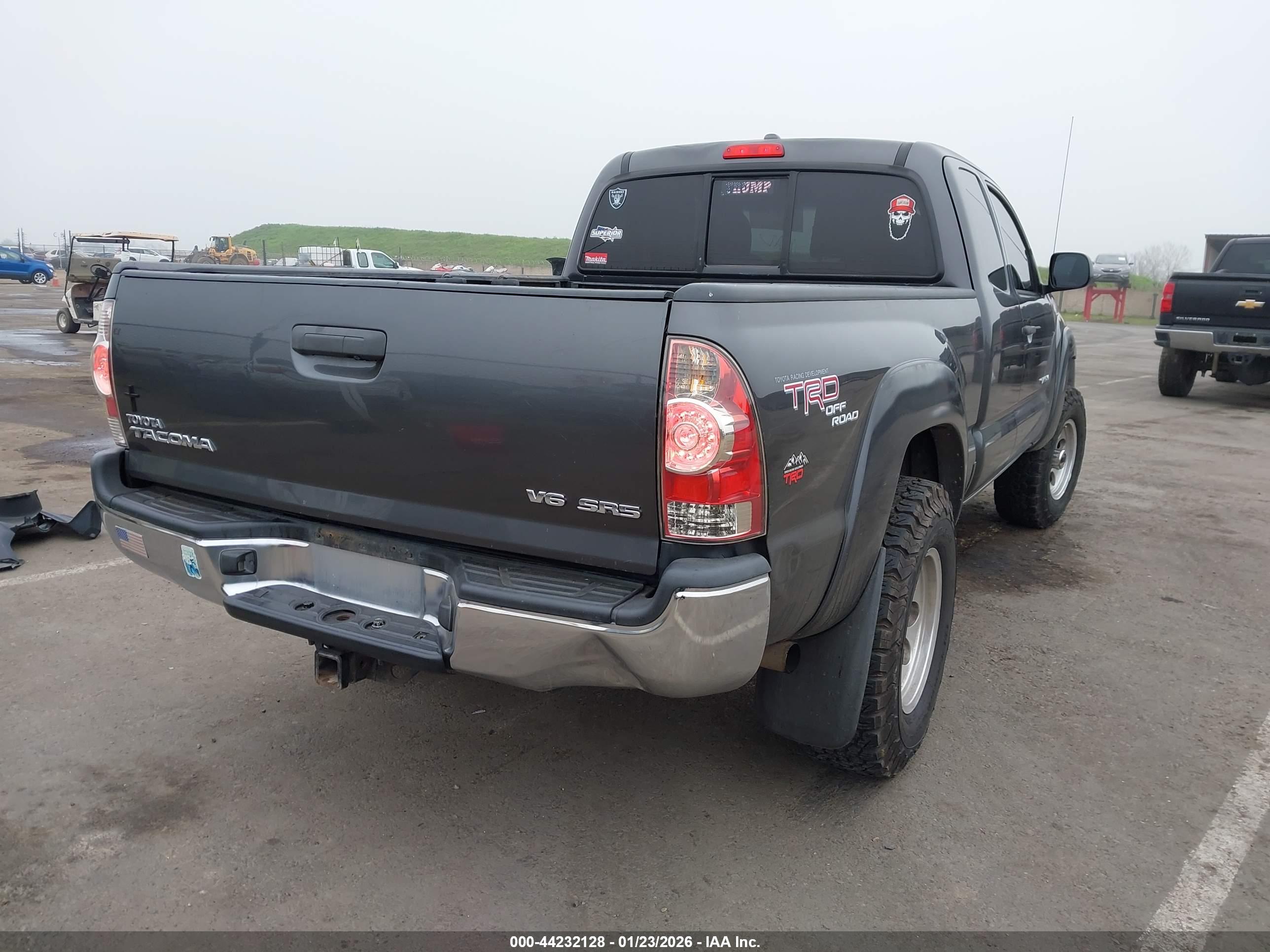 TOYOTA TACOMA image 4