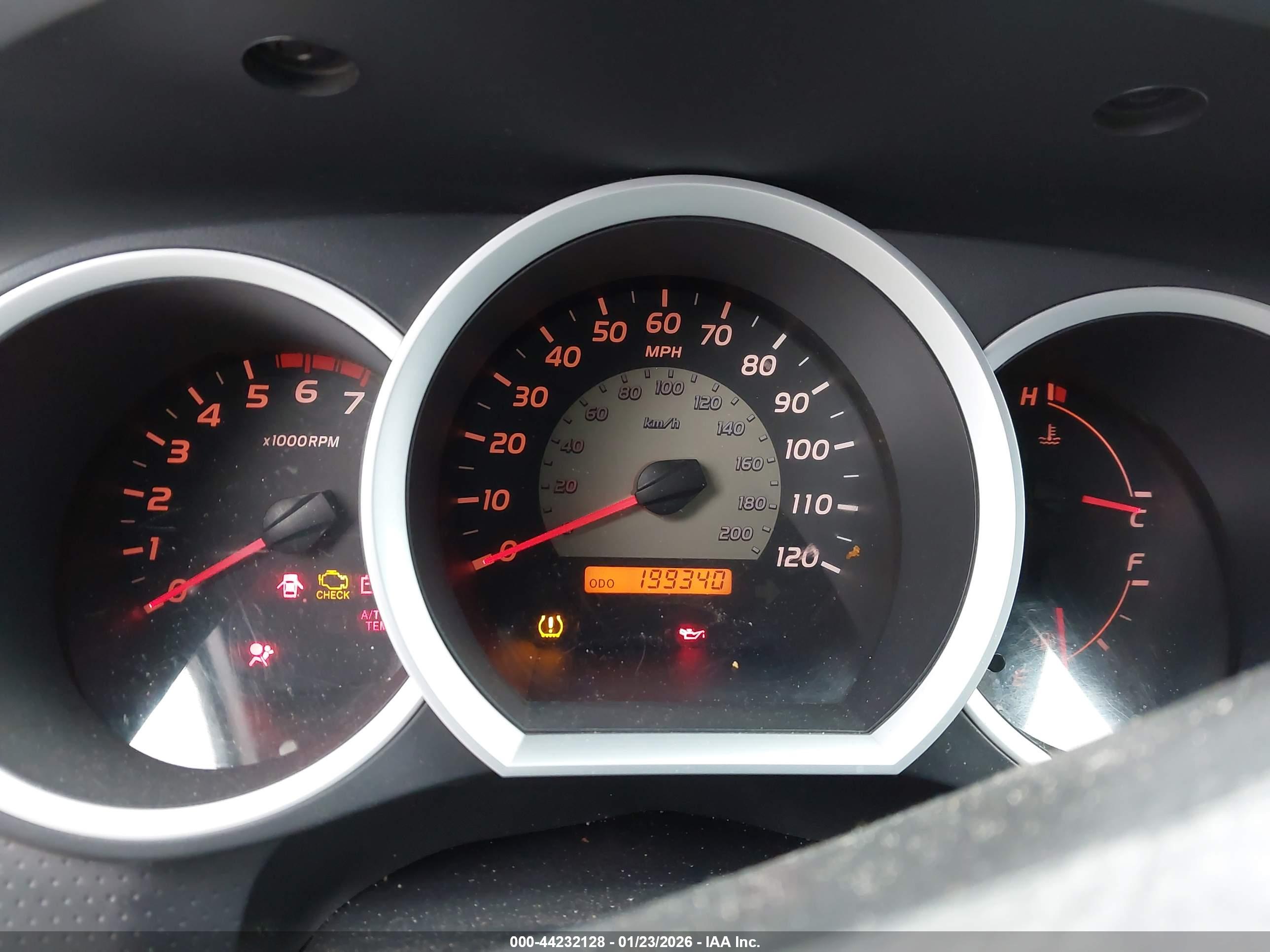 TOYOTA TACOMA image 7