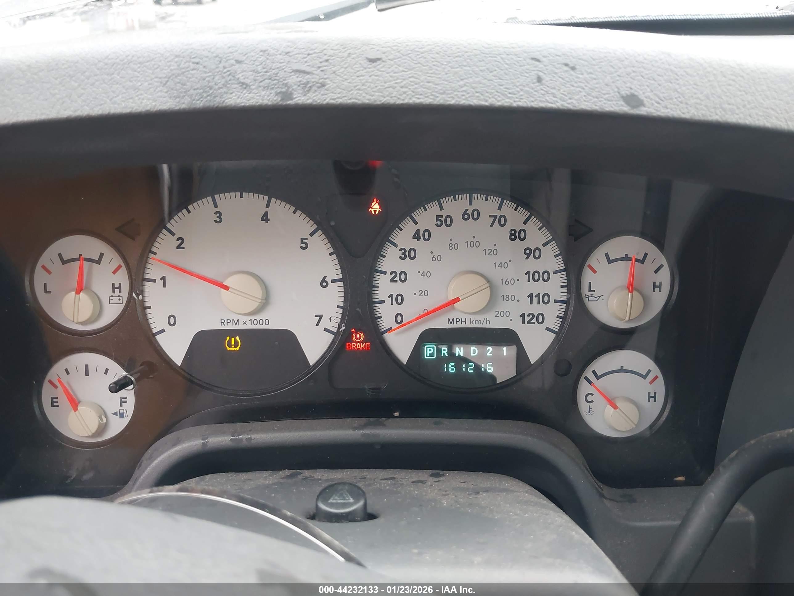 DODGE RAM image 7