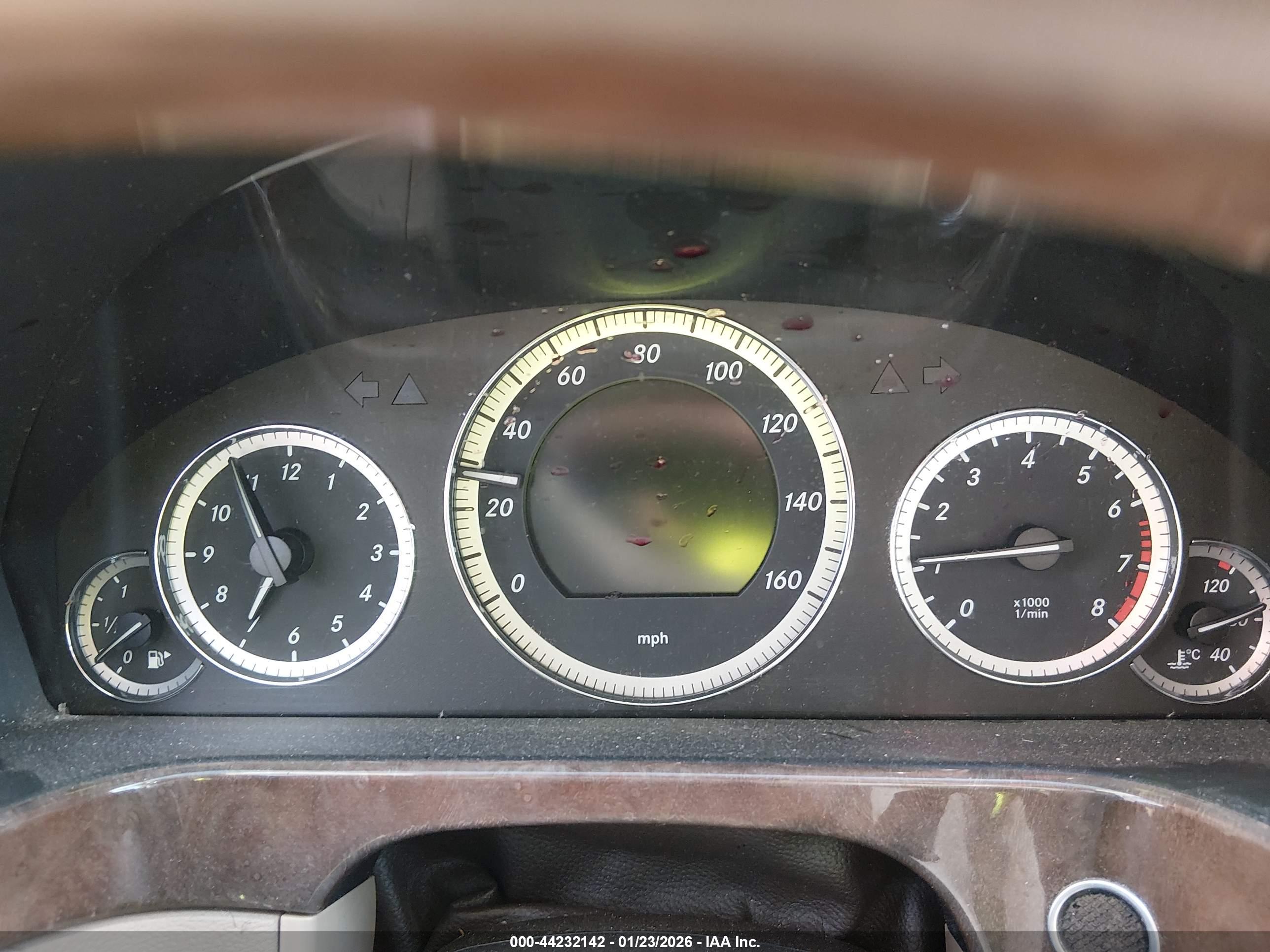 MERCEDES-BENZ E image 7