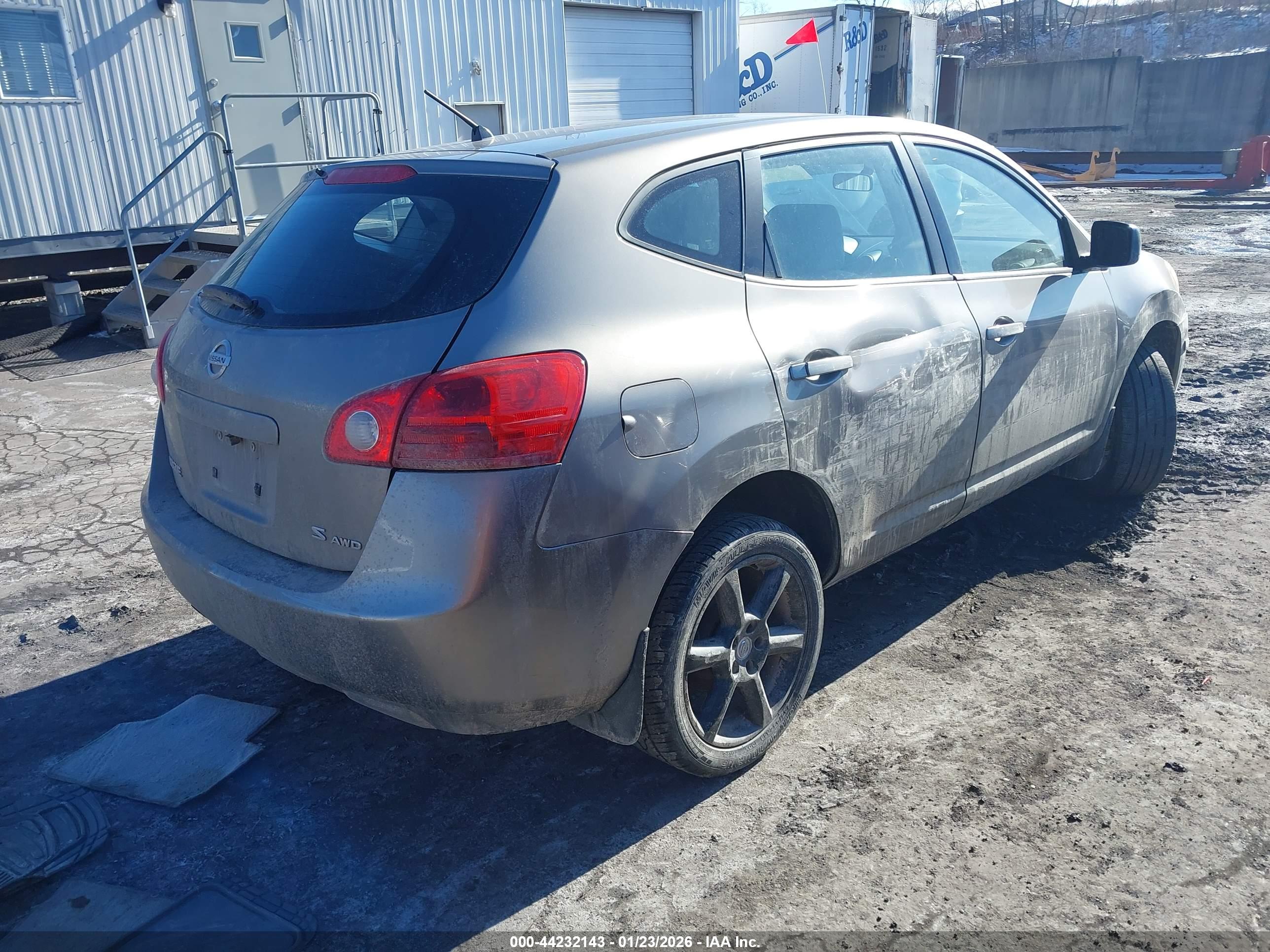 NISSAN ROGUE image 4
