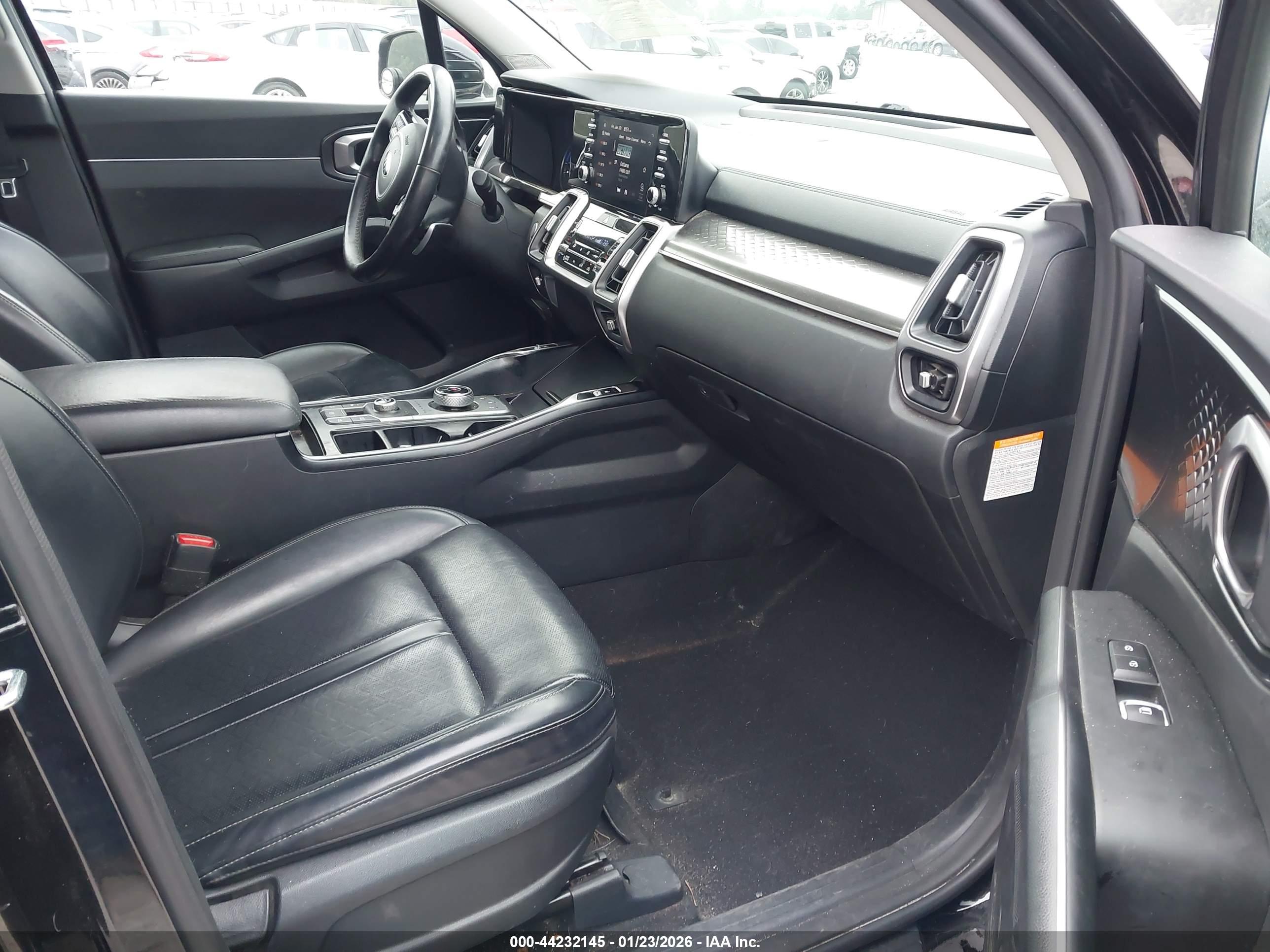 KIA SORENTO image 5