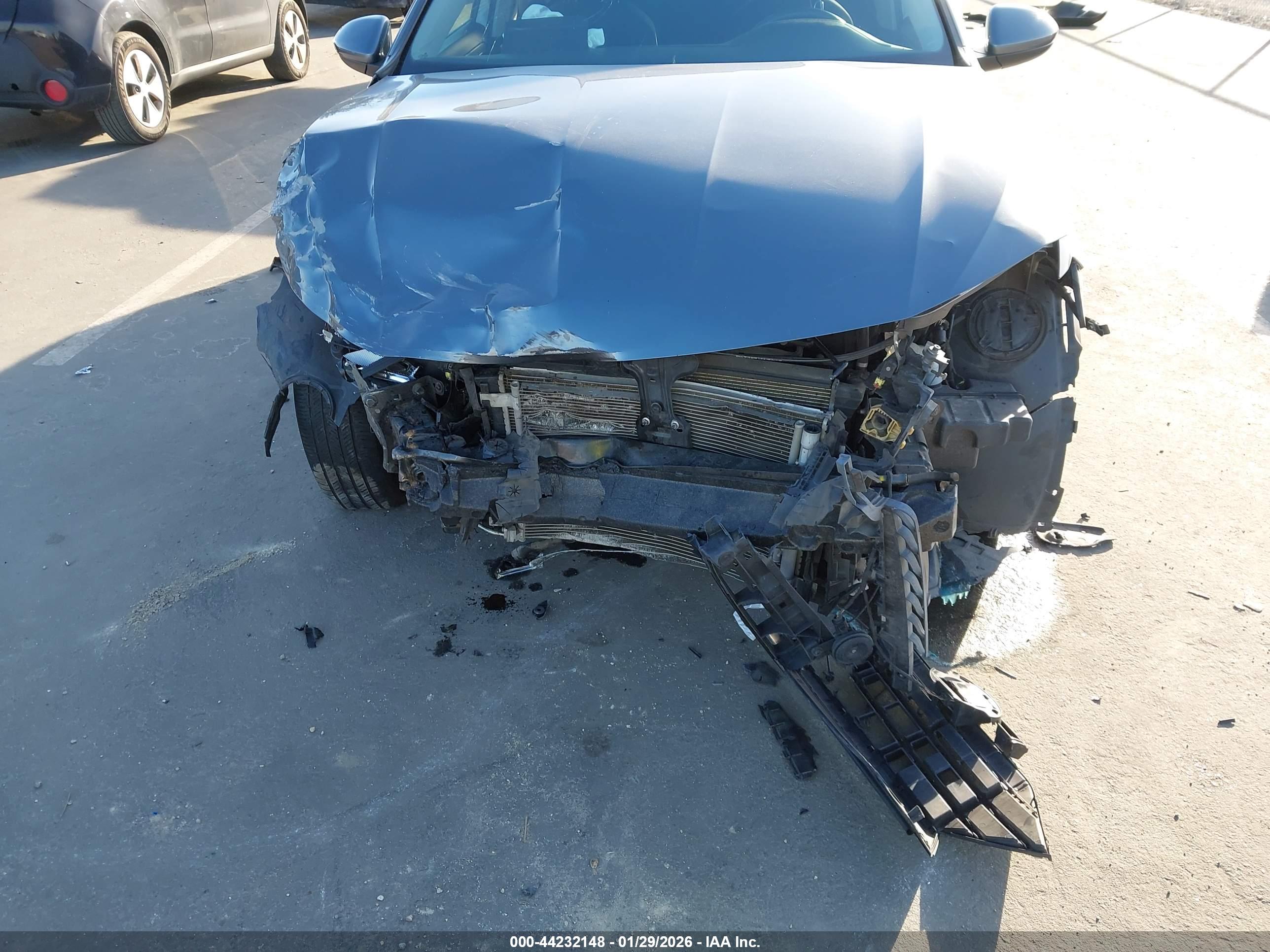 VOLKSWAGEN JETTA image 6
