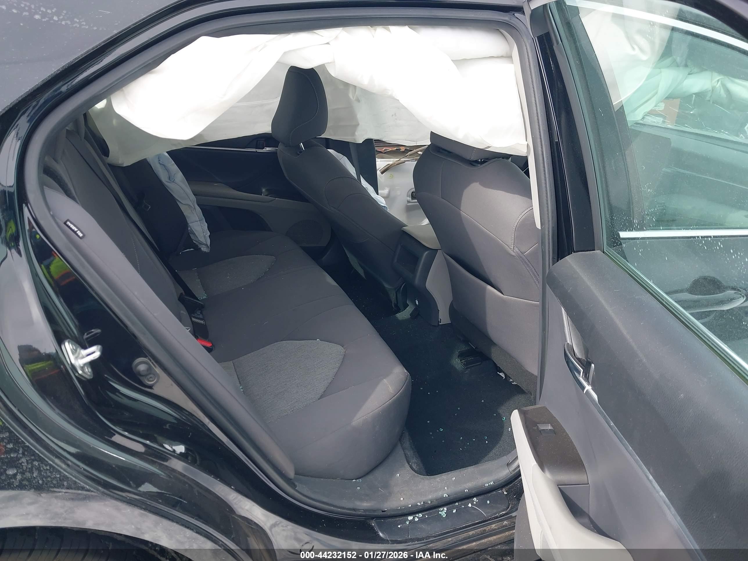 TOYOTA CAMRY image 8