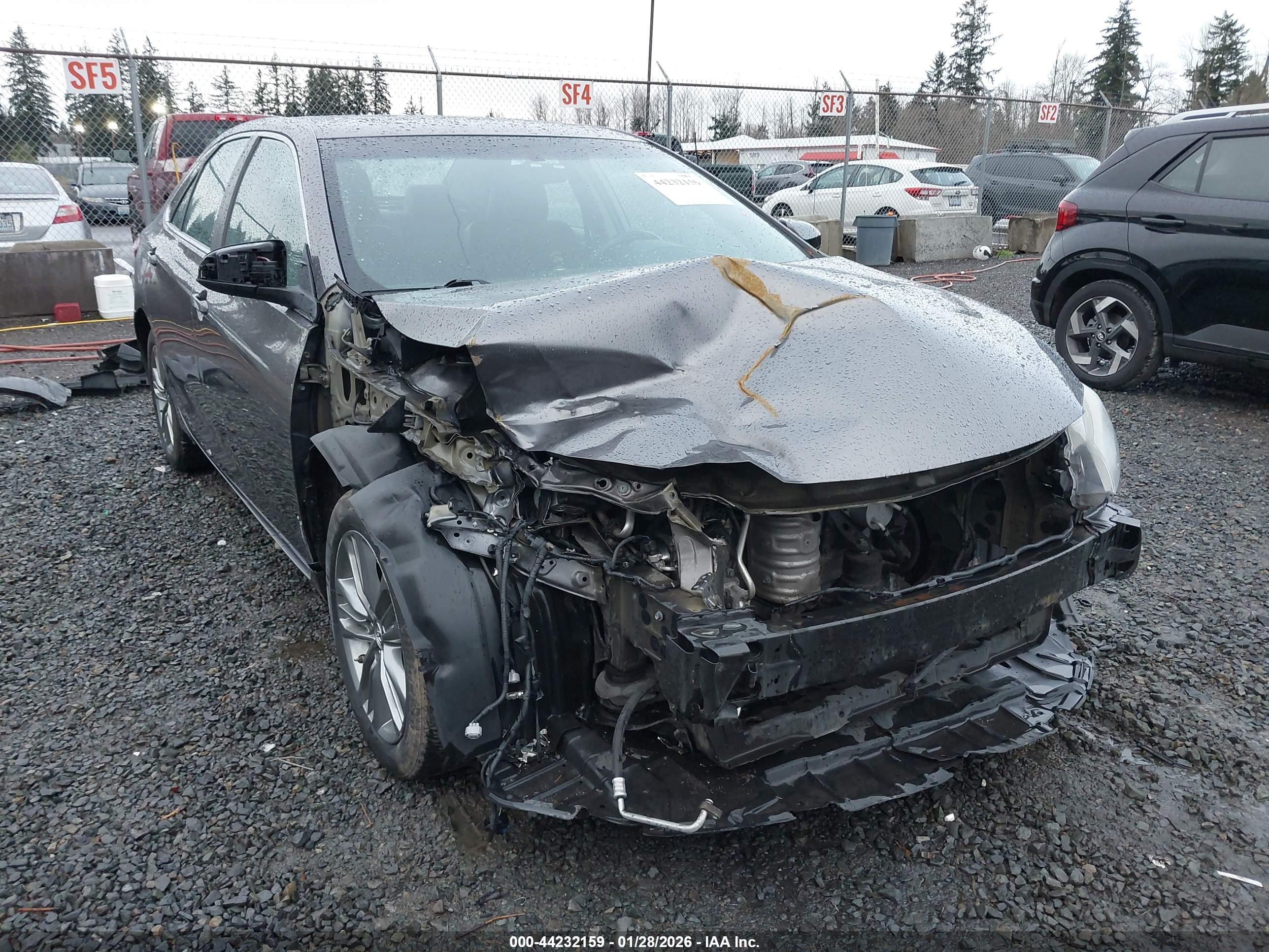 TOYOTA CAMRY image 6