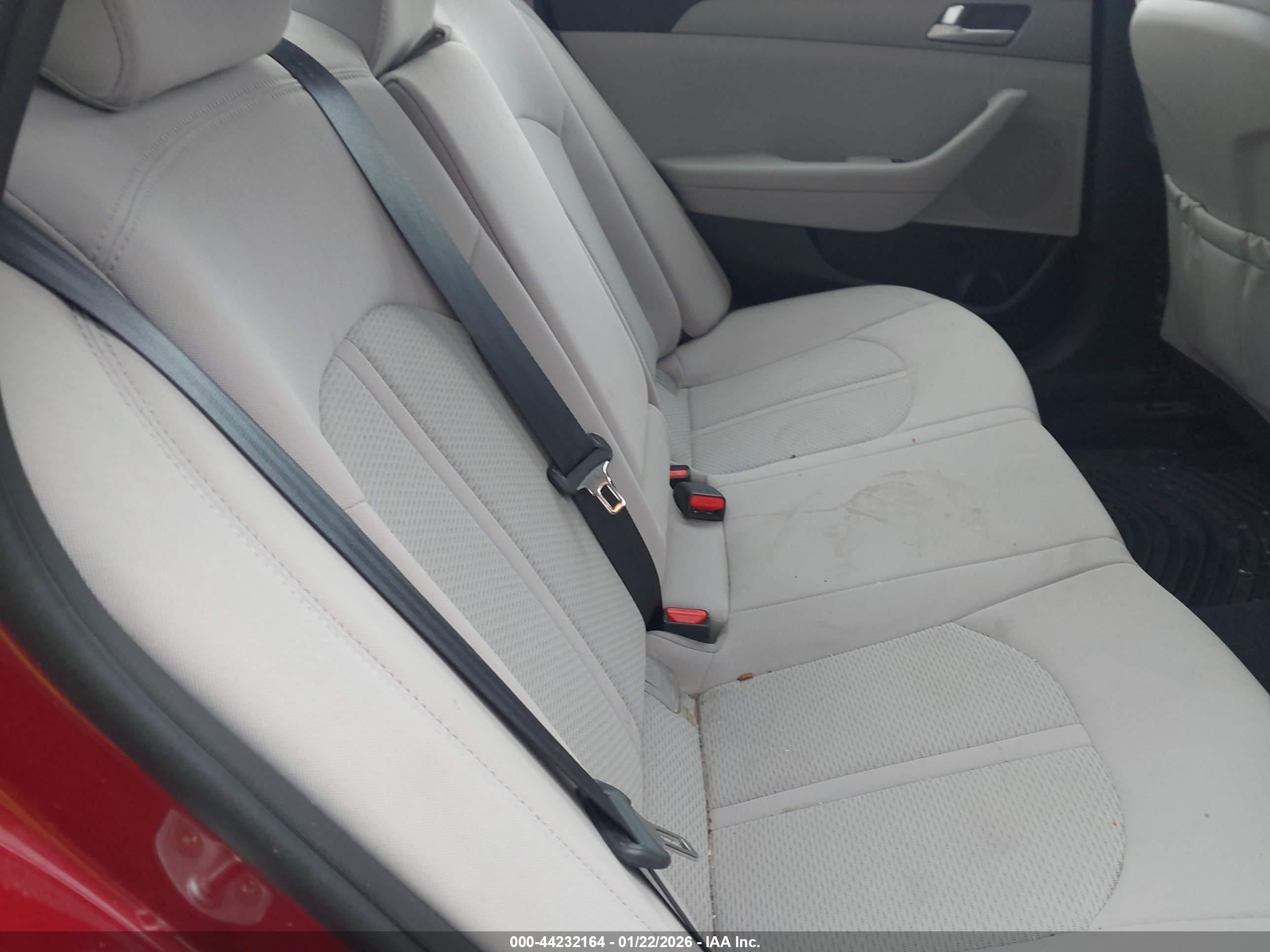 HYUNDAI SONATA image 8
