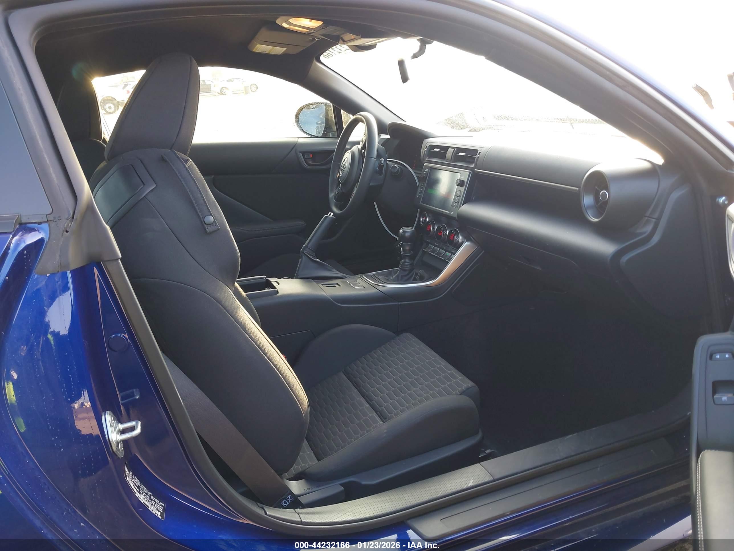 TOYOTA GR86 image 5