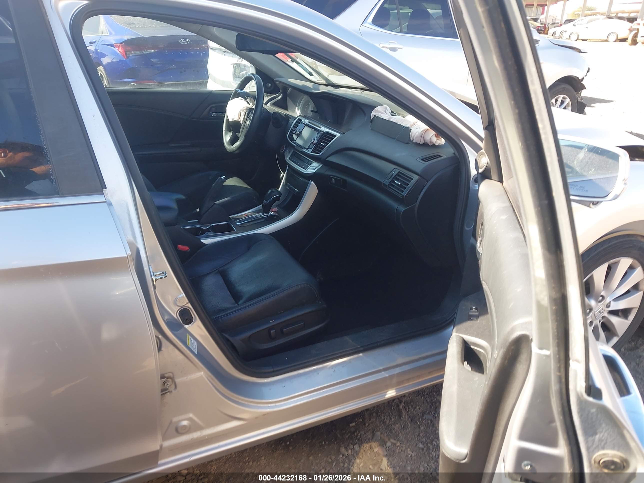 HONDA ACCORD image 5
