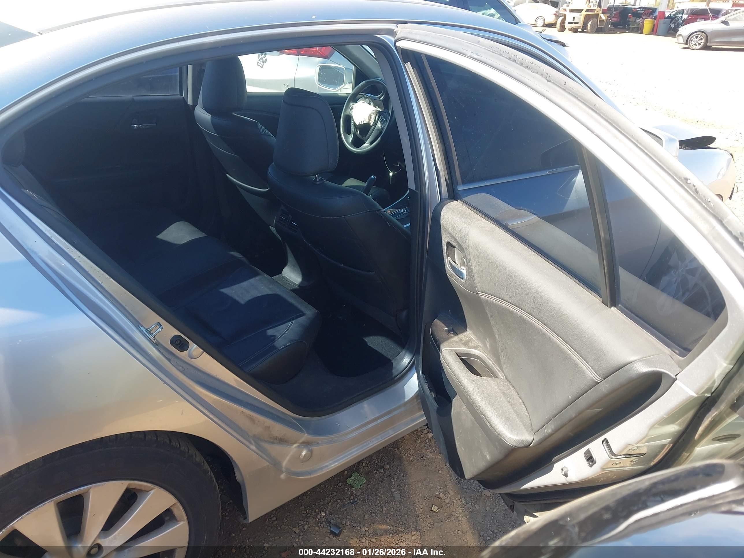 HONDA ACCORD image 8