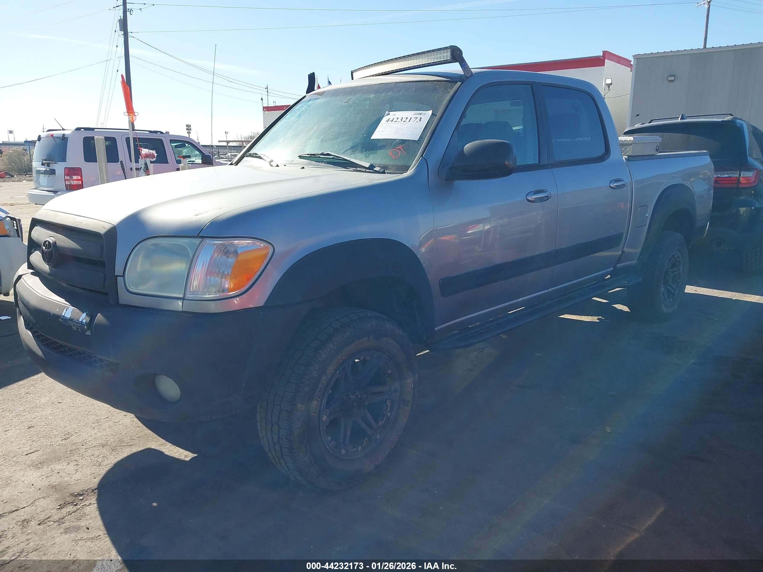 TOYOTA TUNDRA image 2