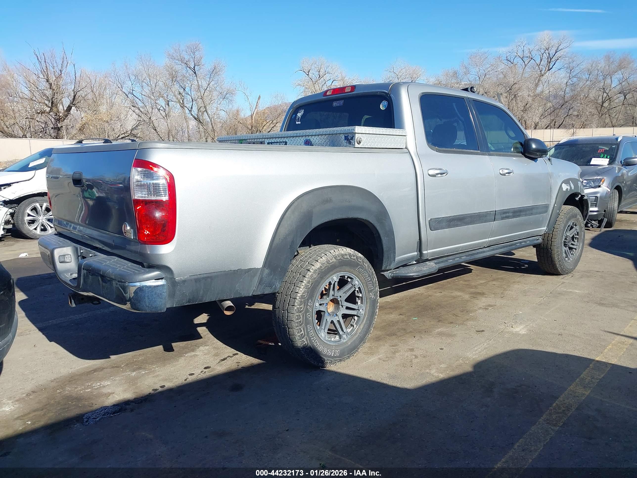 TOYOTA TUNDRA image 4