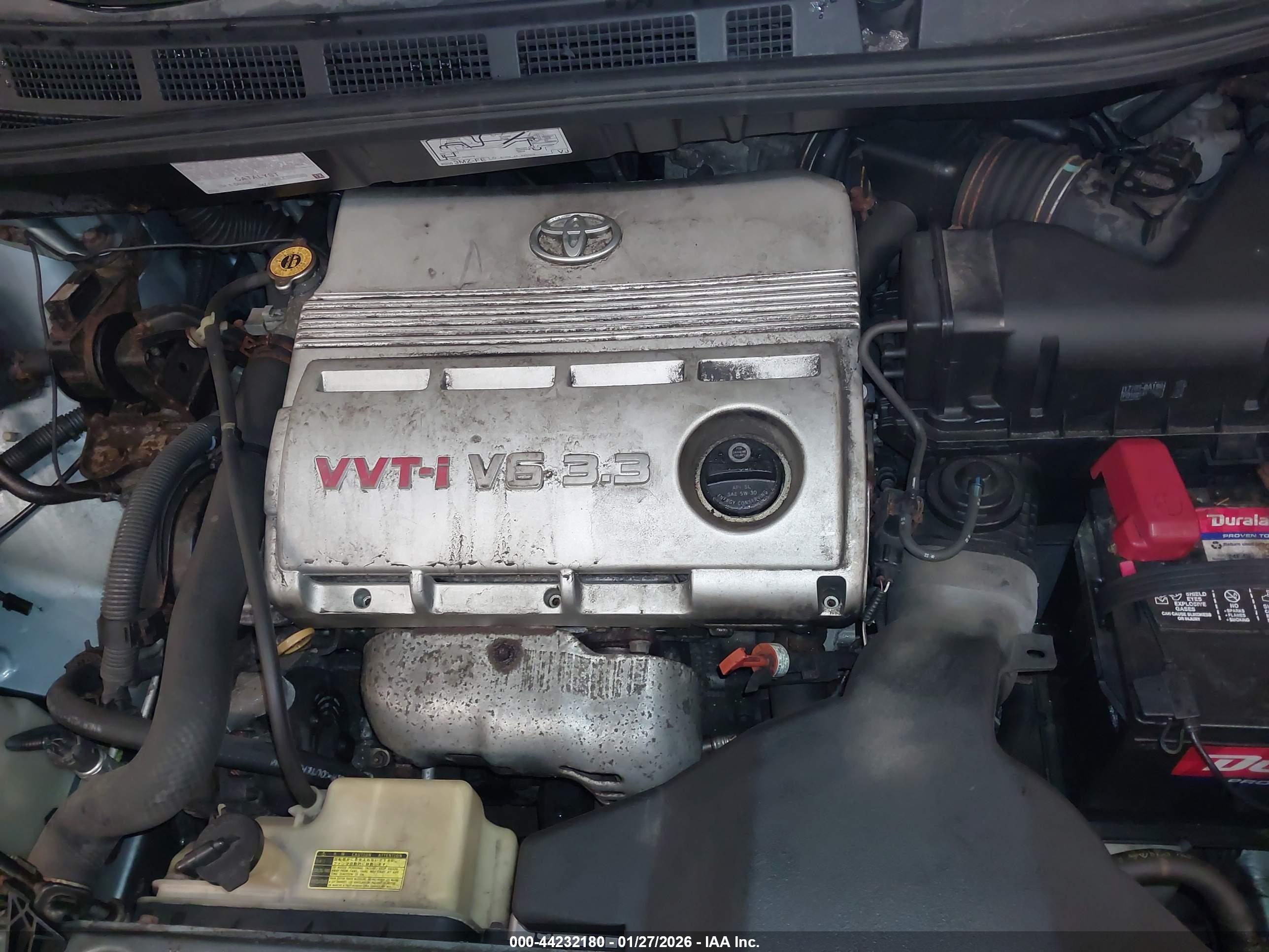 TOYOTA SIENNA image 10