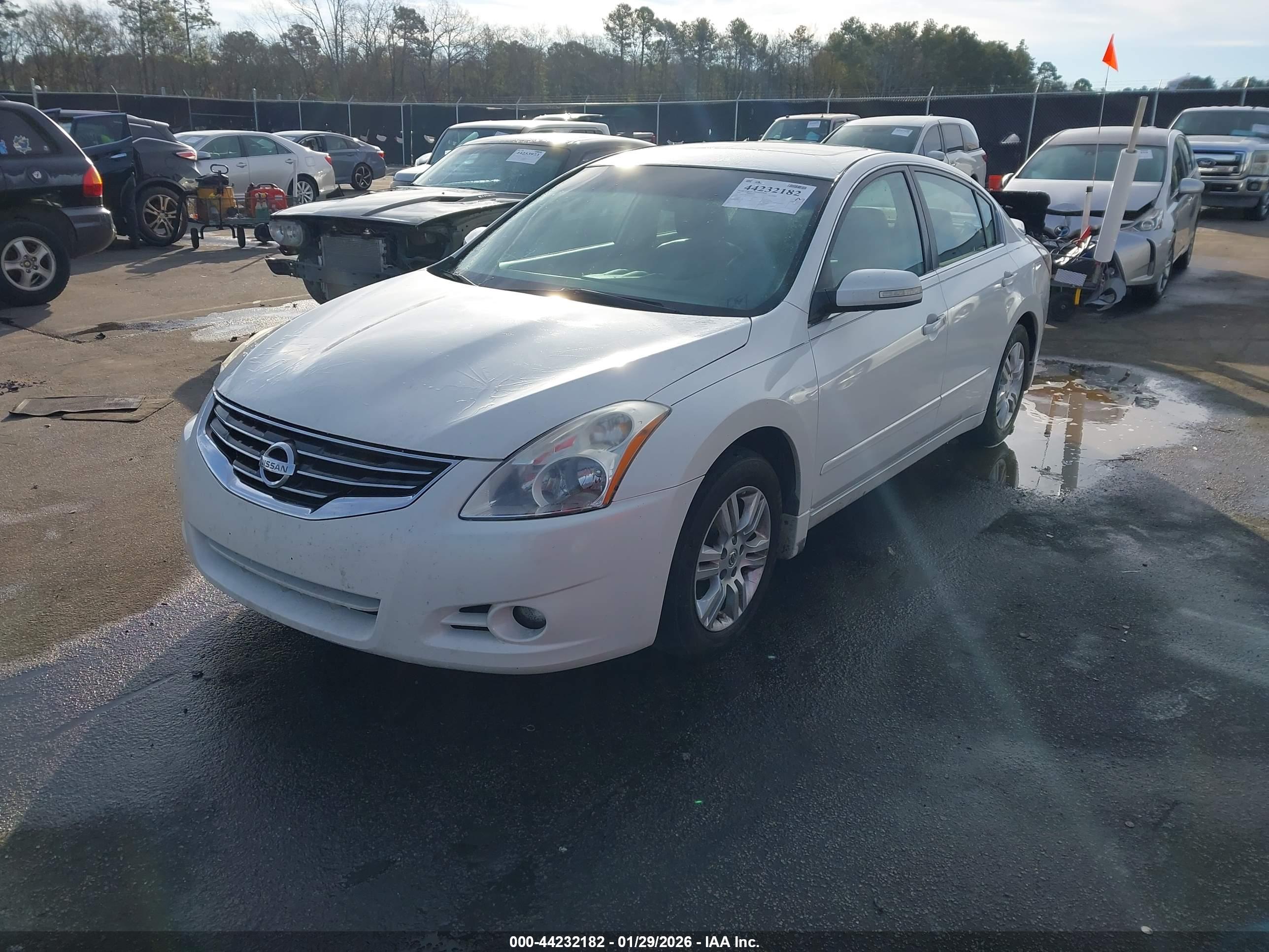 NISSAN ALTIMA image 2