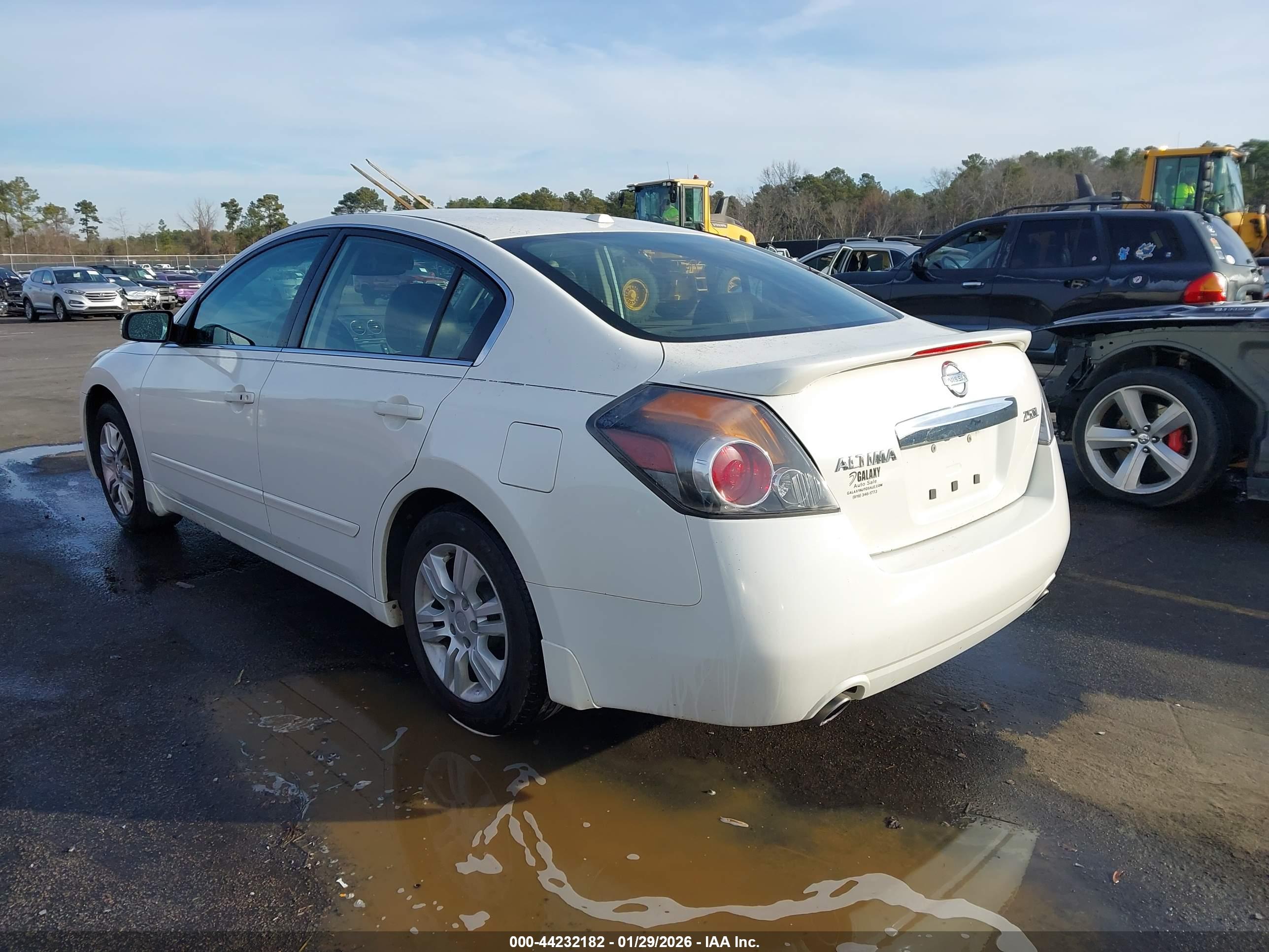NISSAN ALTIMA image 3
