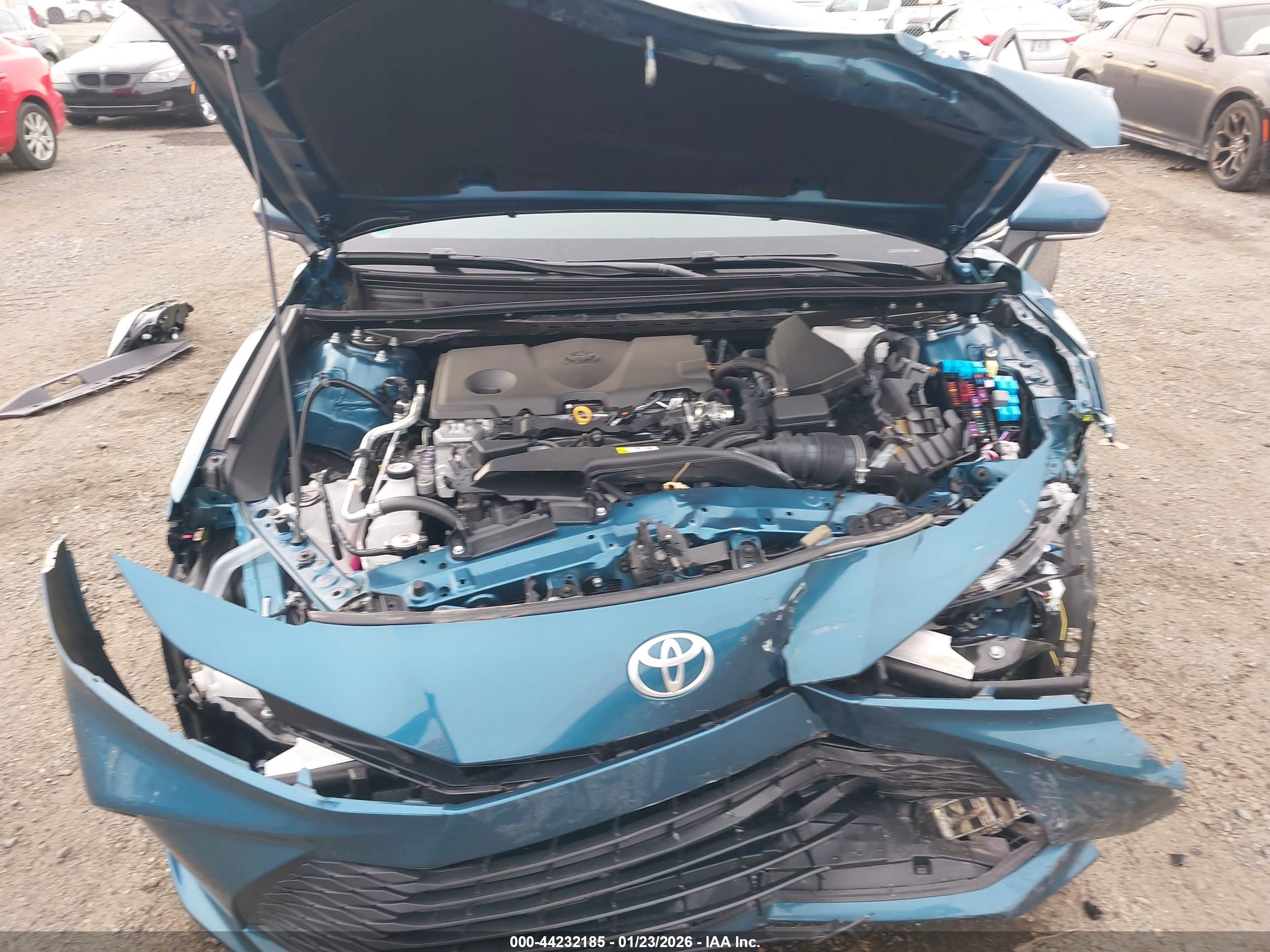 TOYOTA CAMRY image 10