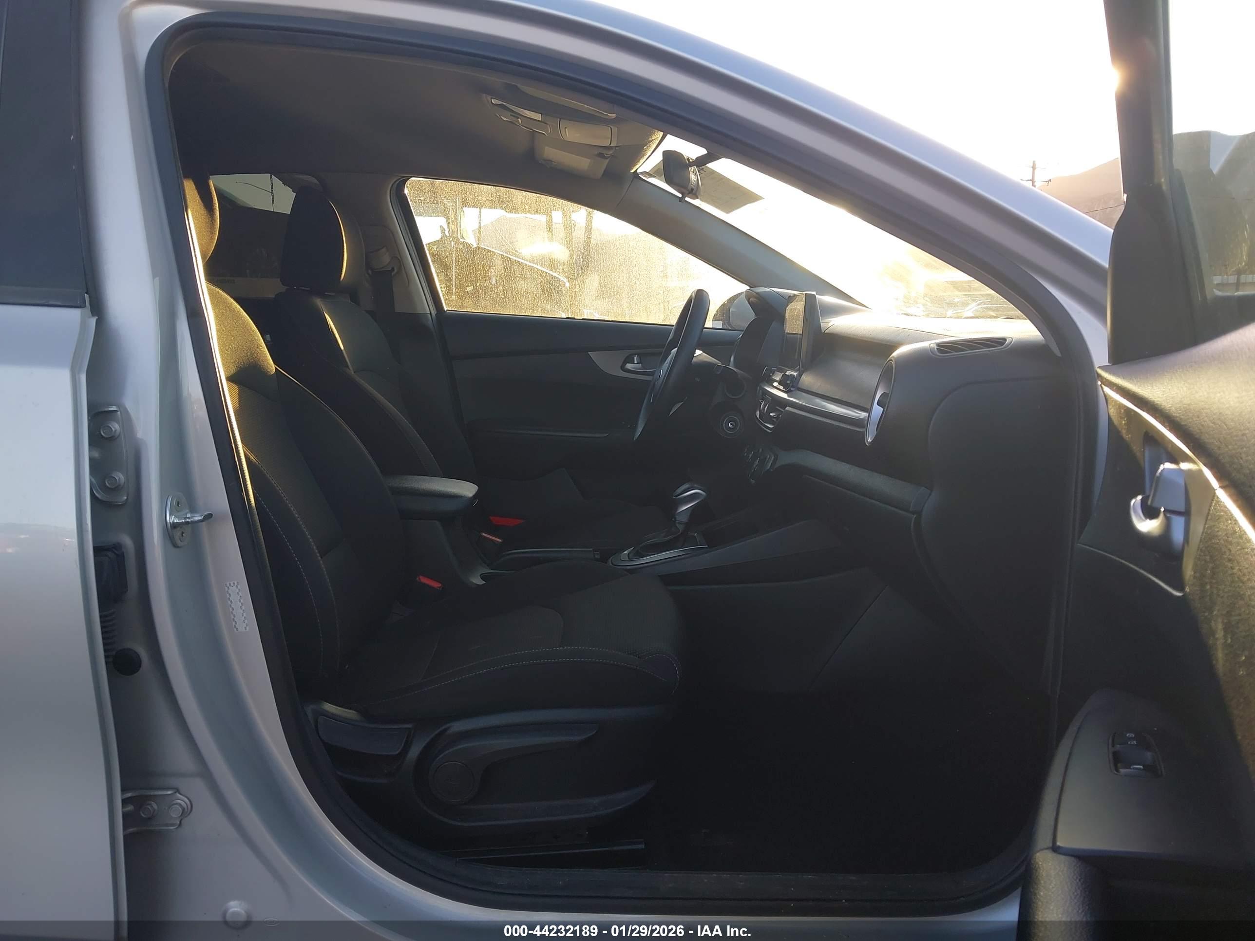 KIA FORTE image 5