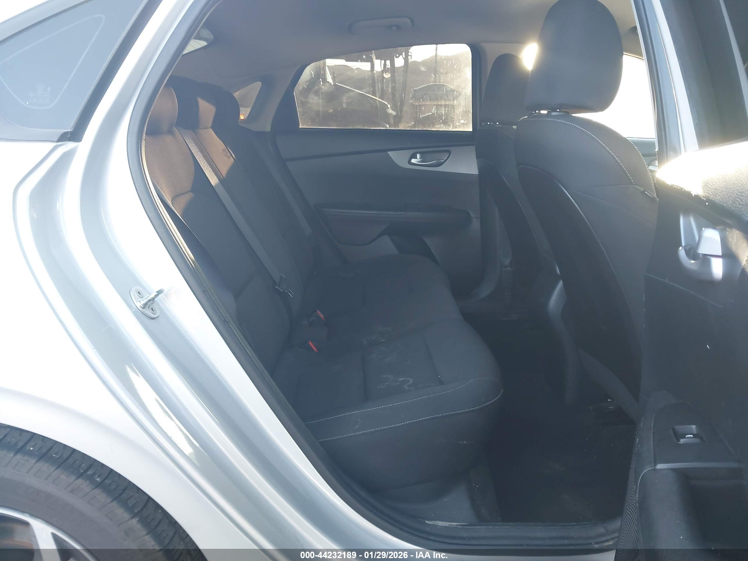 KIA FORTE image 8