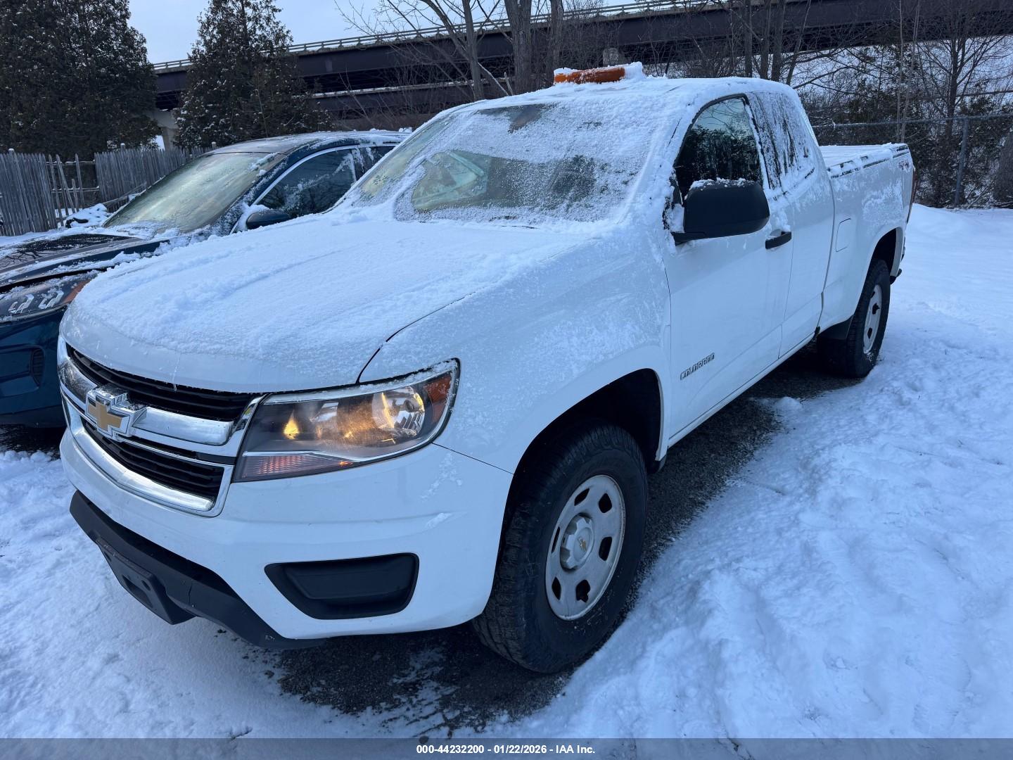 CHEVROLET COLORADO image 2