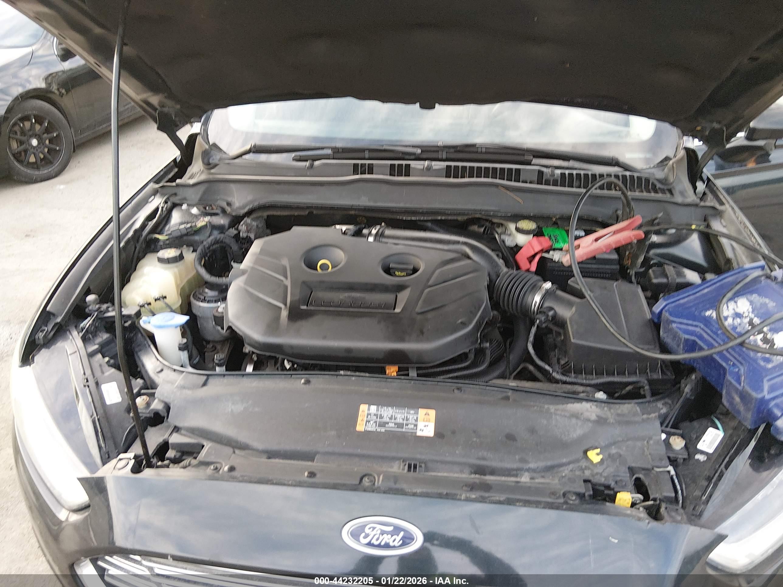 FORD FUSION image 10