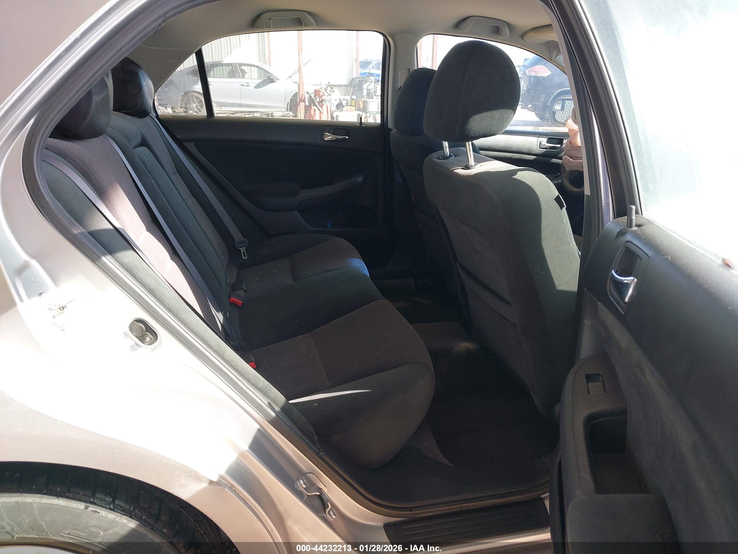 HONDA ACCORD image 8