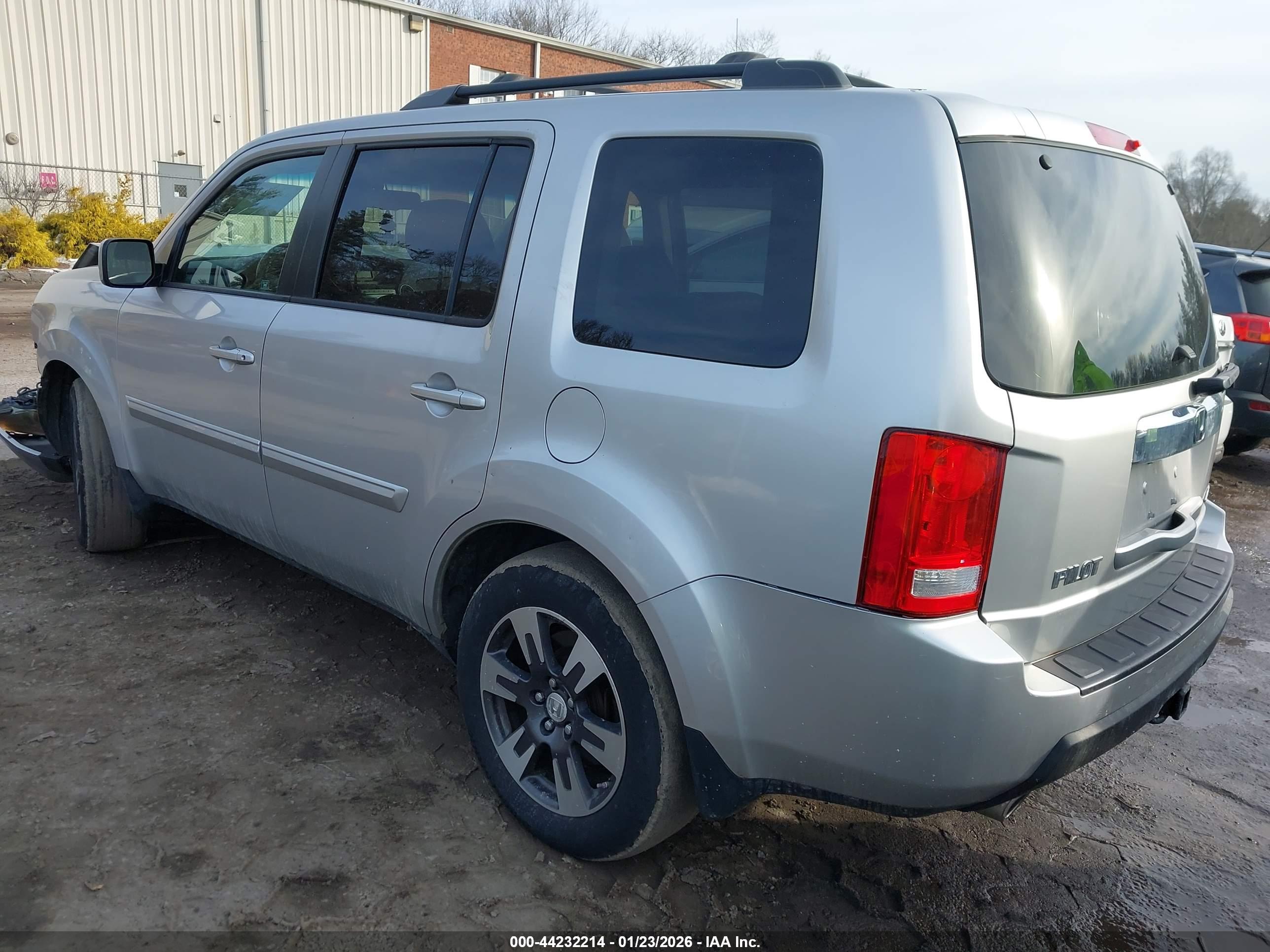 HONDA PILOT image 3