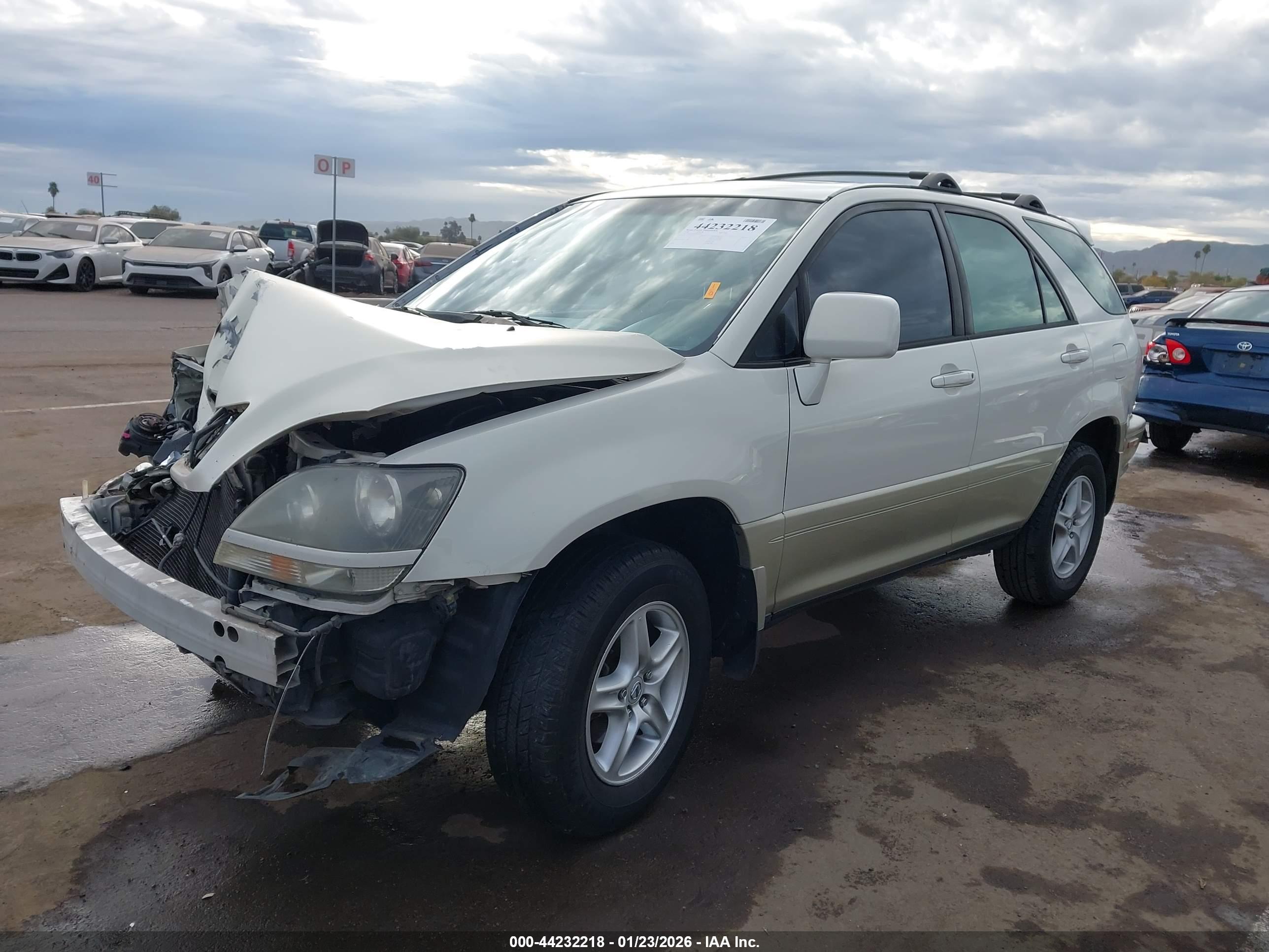 LEXUS RX image 2